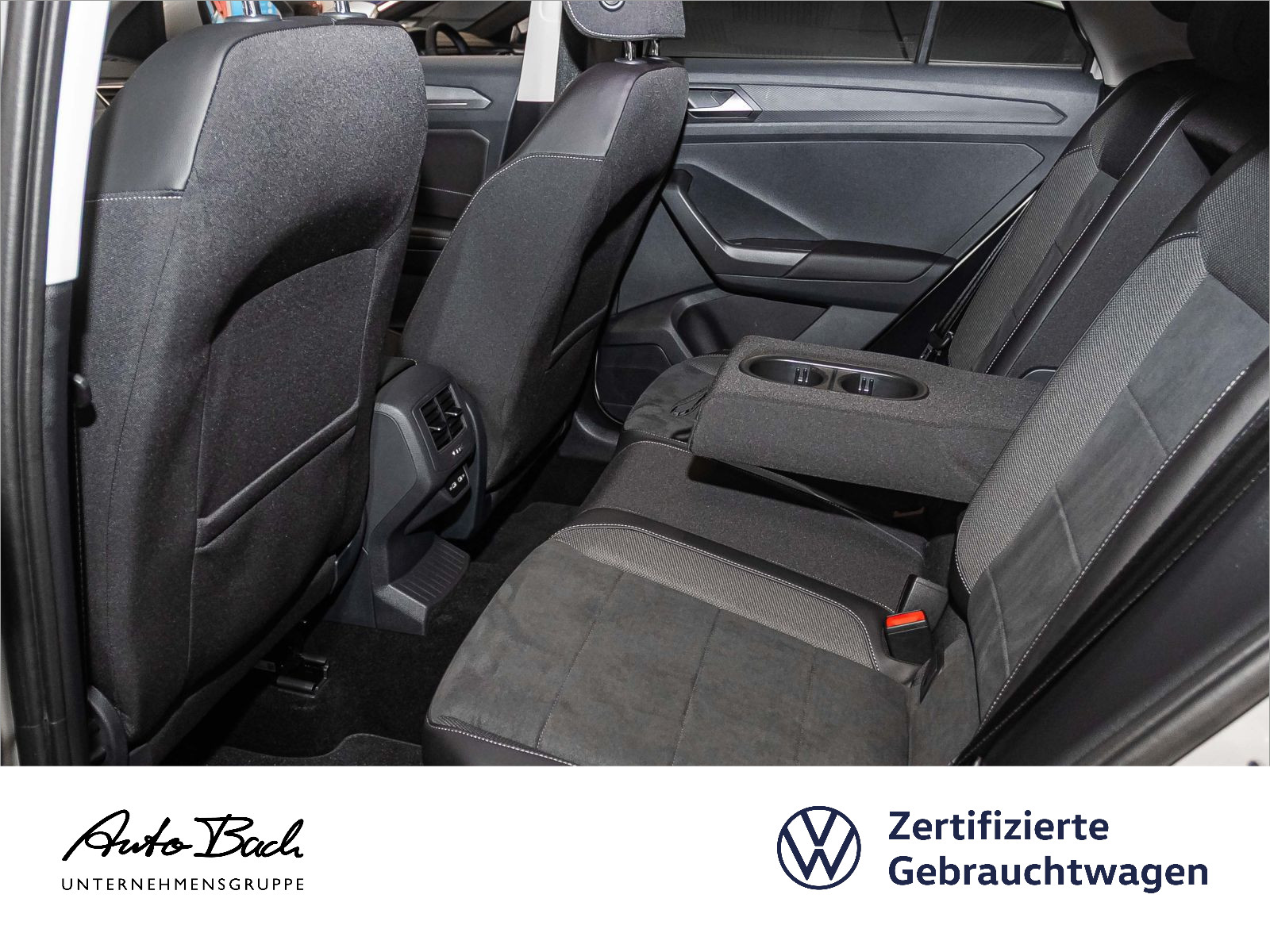 Volkswagen T-Roc Style 1.5TSI DSG Navi LED Standhzg ACC AHK