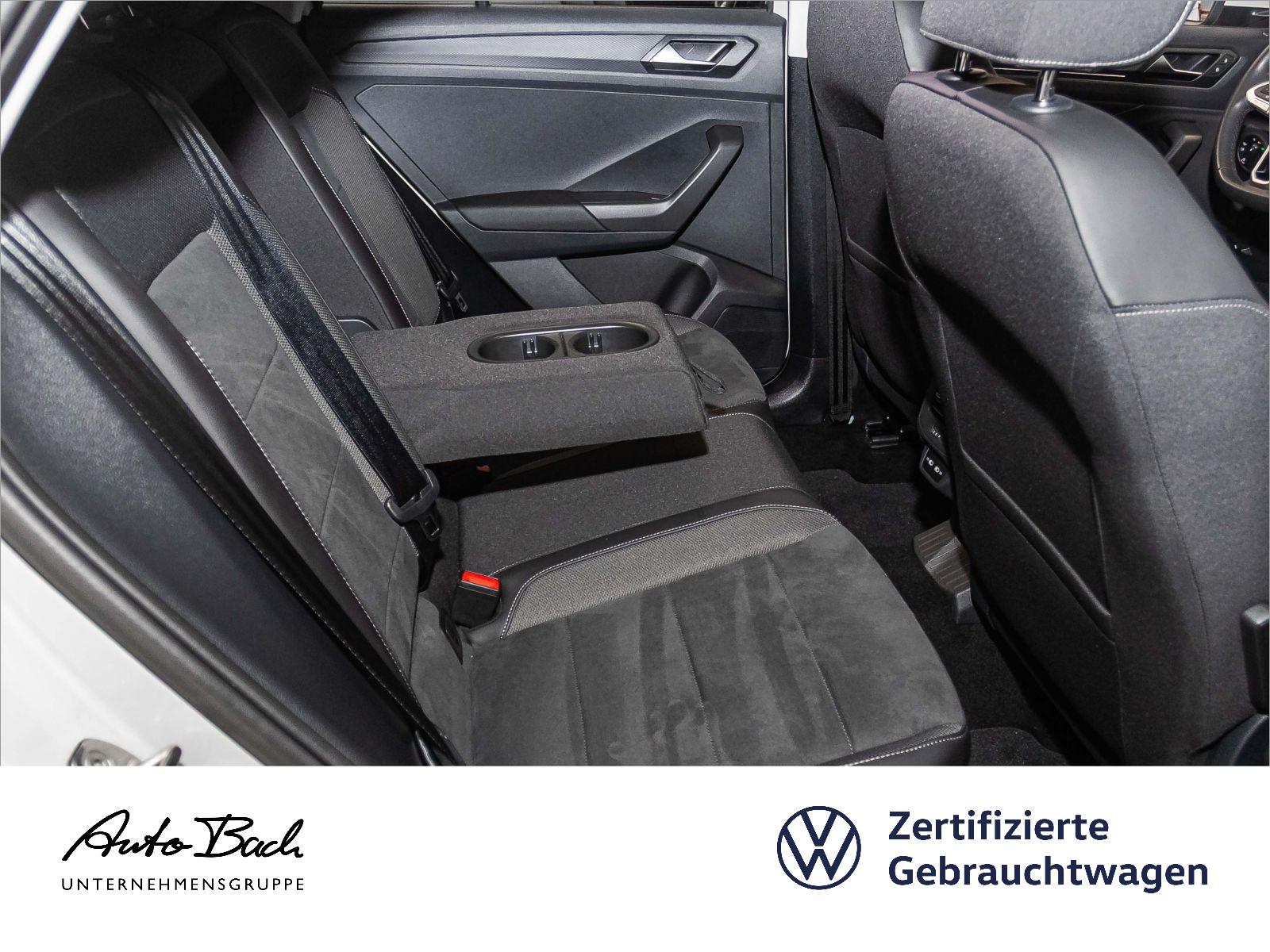 Volkswagen T-Roc Style 1.5TSI DSG Navi LED Standhzg ACC AHK