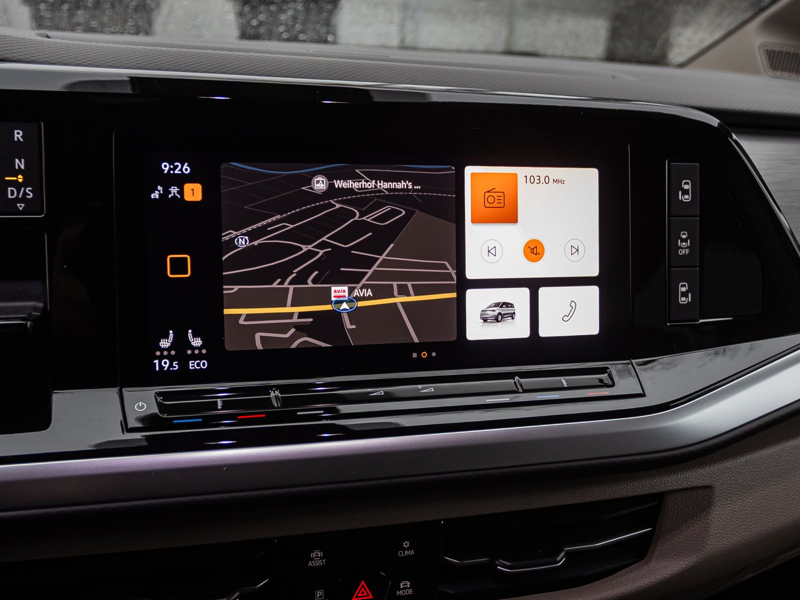 Volkswagen Multivan LR Life 1.4 eHybrid DSG Navi LED HuD Standhzg ACC AHK