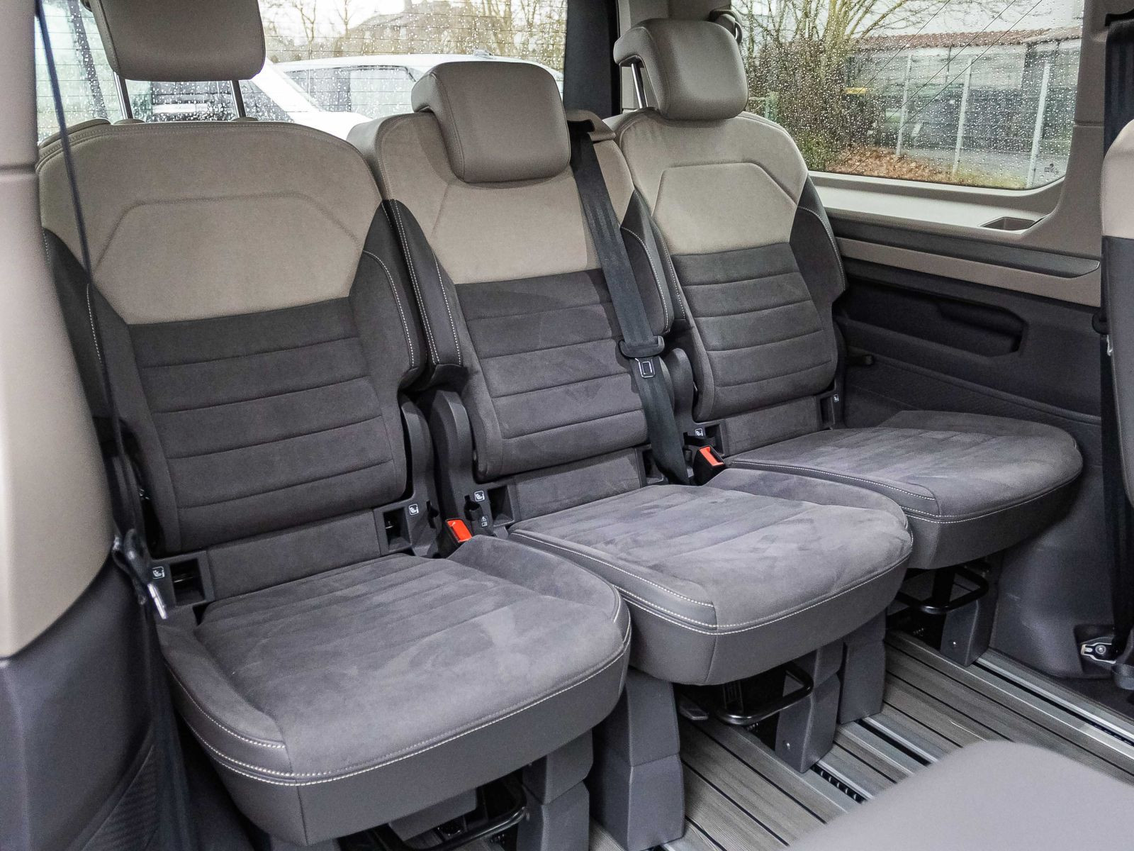 Volkswagen Multivan LR Life 1.4 eHybrid DSG Navi LED HuD Standhzg ACC AHK