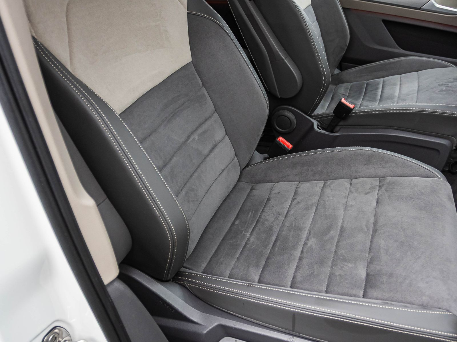 Volkswagen Multivan LR Life 1.4 eHybrid DSG Navi LED HuD Standhzg ACC AHK