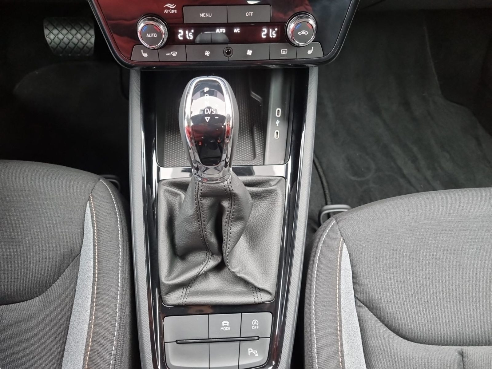 Skoda Kamiq Selection 1.5 TSI DSG LED NAVI Car Play