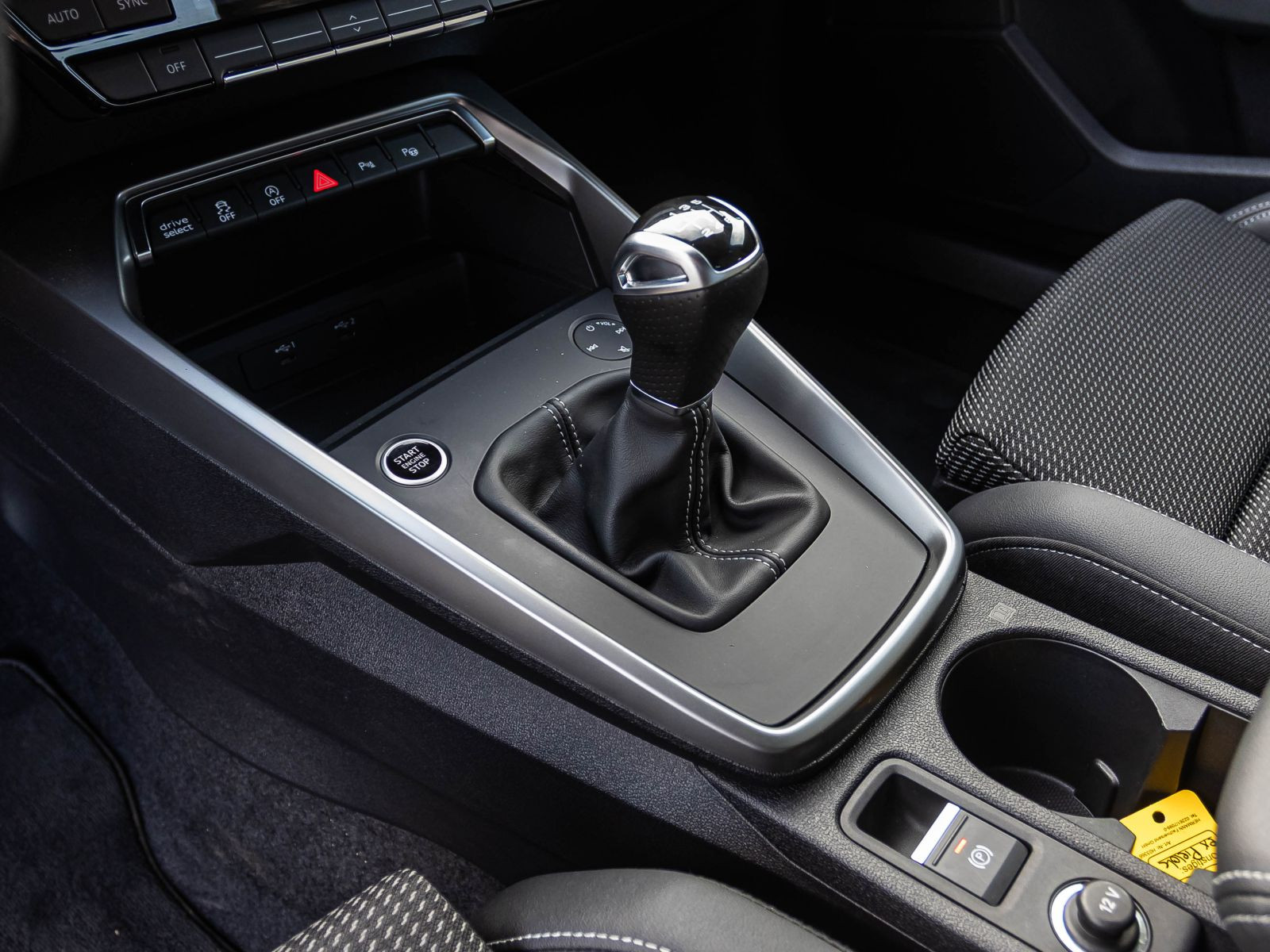 Audi A3 Sportback S line 35TFSI Navi LED CarPlay DAB