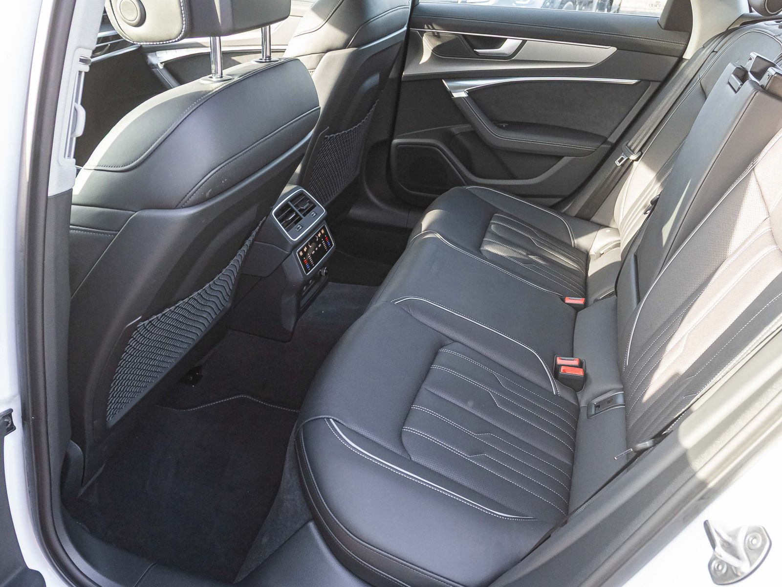 Audi A6 Avant Design 45TDI qu Navi LED Standhzg Panorama