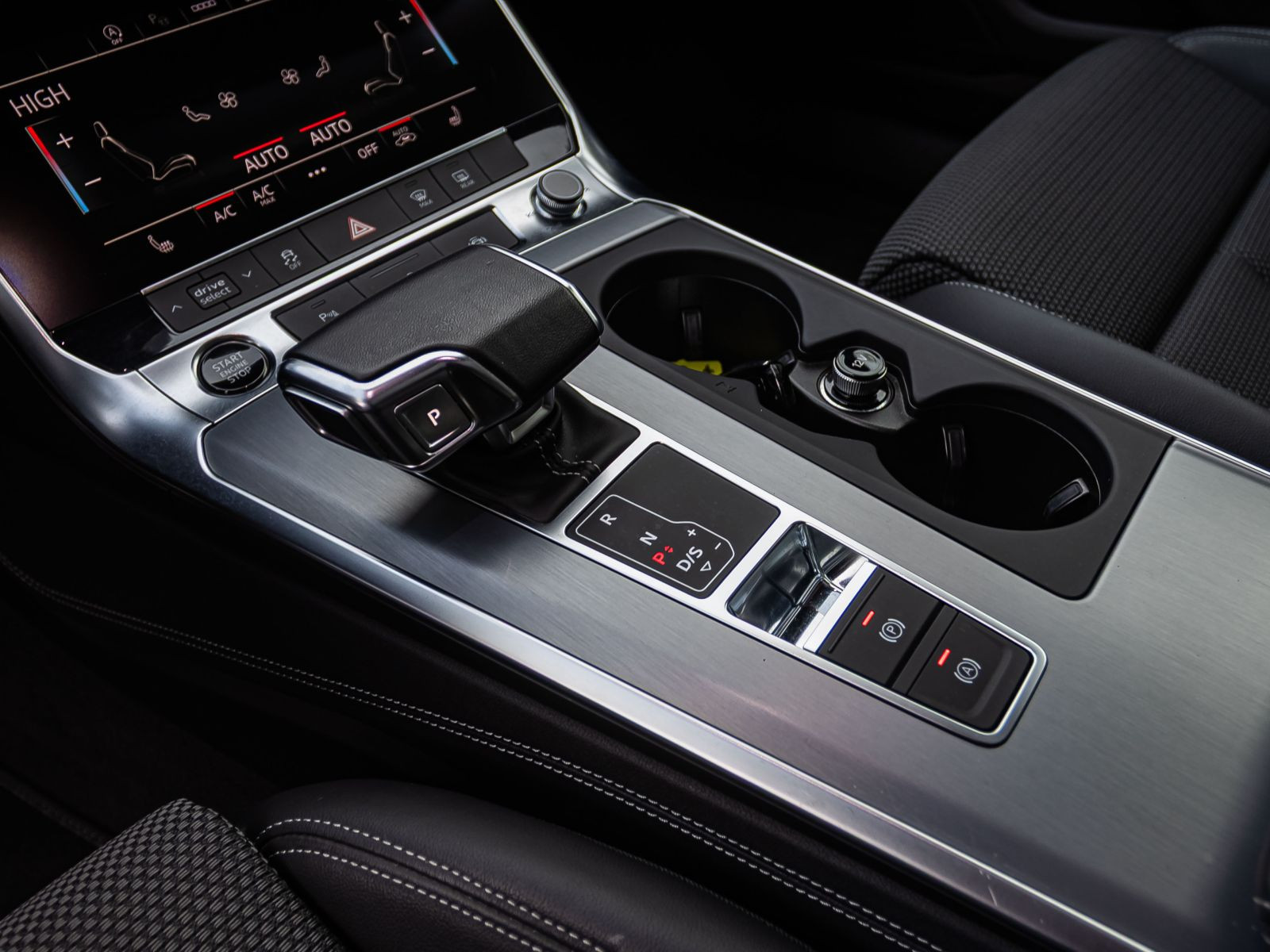 Audi A6 Avant S line 45TFSI qu Navi LED HuD Panorama