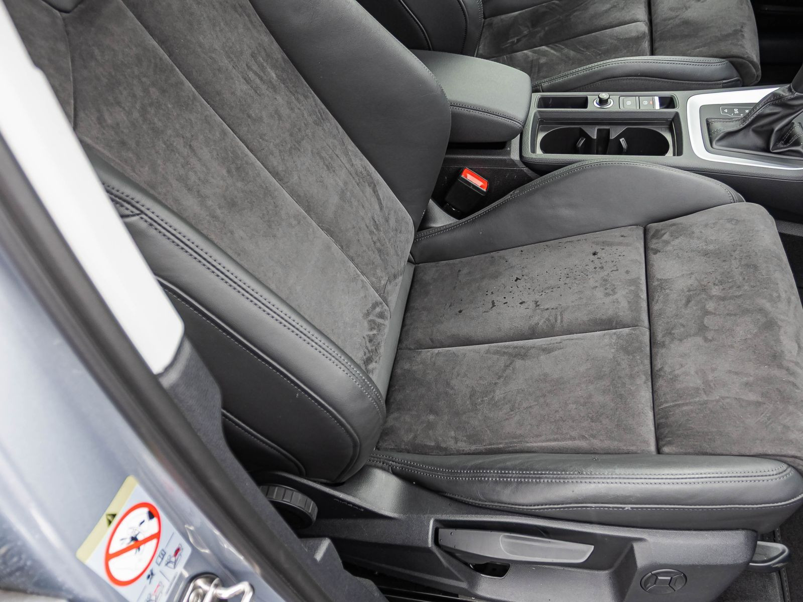 Audi Q3 45 TFSI e S tronic Navi LED CarPlay EPH AHK