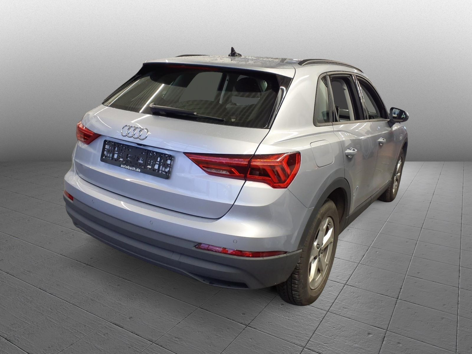 Audi Q3 45 TFSI e S tronic Navi LED CarPlay EPH AHK