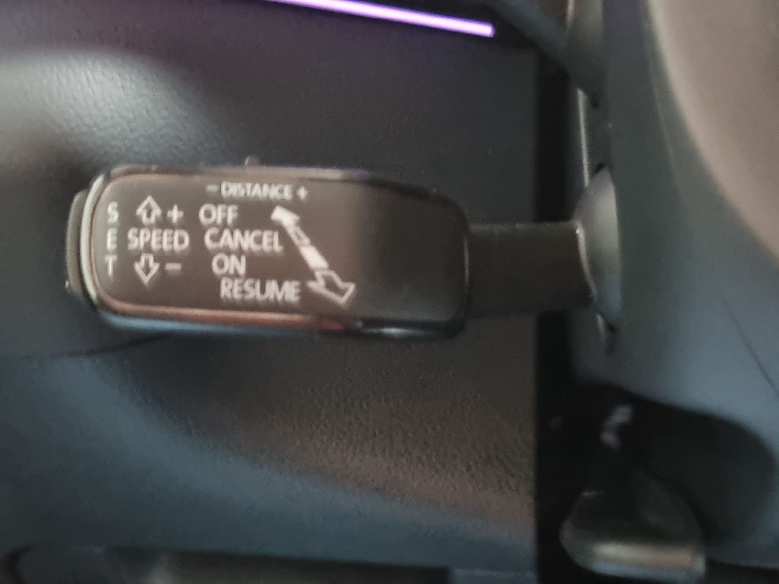 Skoda Karoq Sportline 2.0TSI DSG Navi LED Panorama ACC