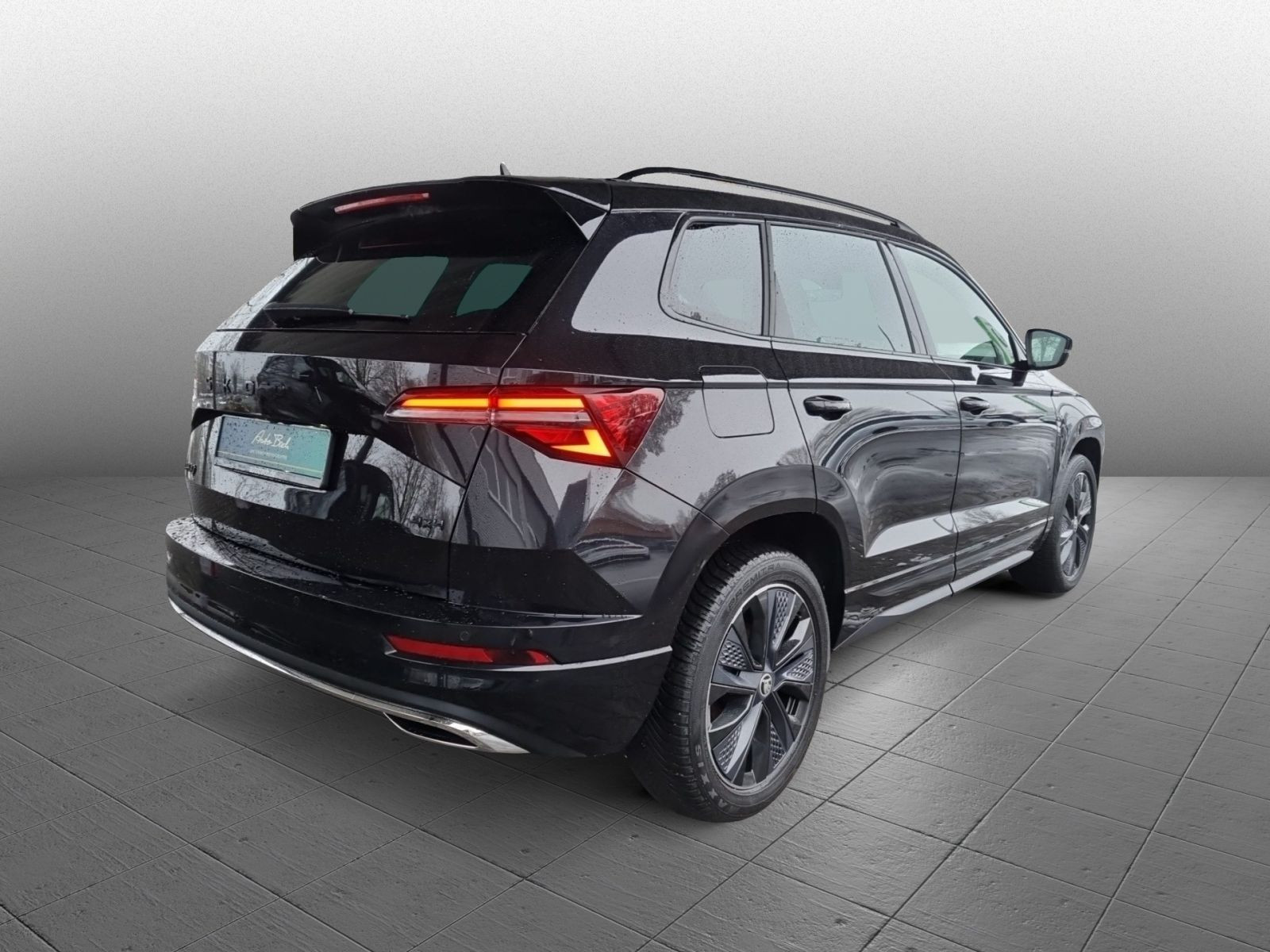 Skoda Karoq Sportline 2.0TSI DSG Navi LED Panorama ACC