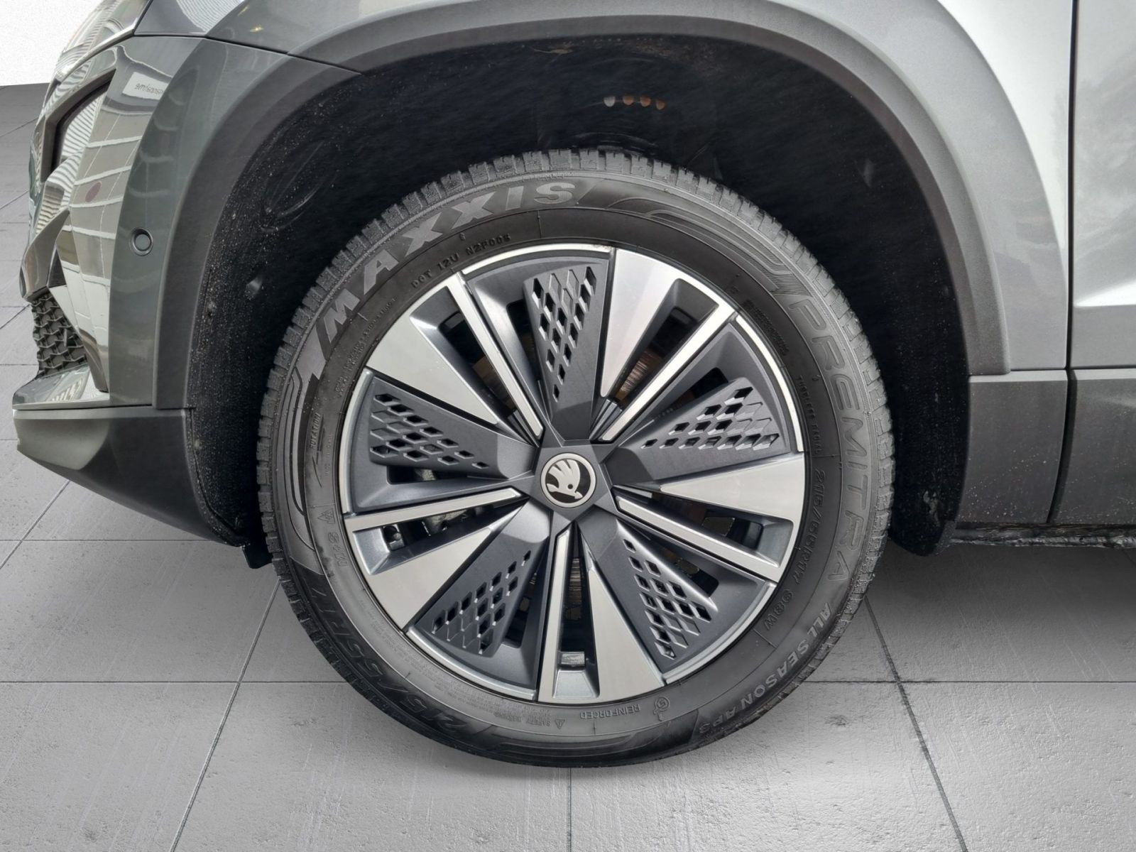 Skoda Karoq Tour 1.5TSI DSG Navi LED AHK EPH ACC