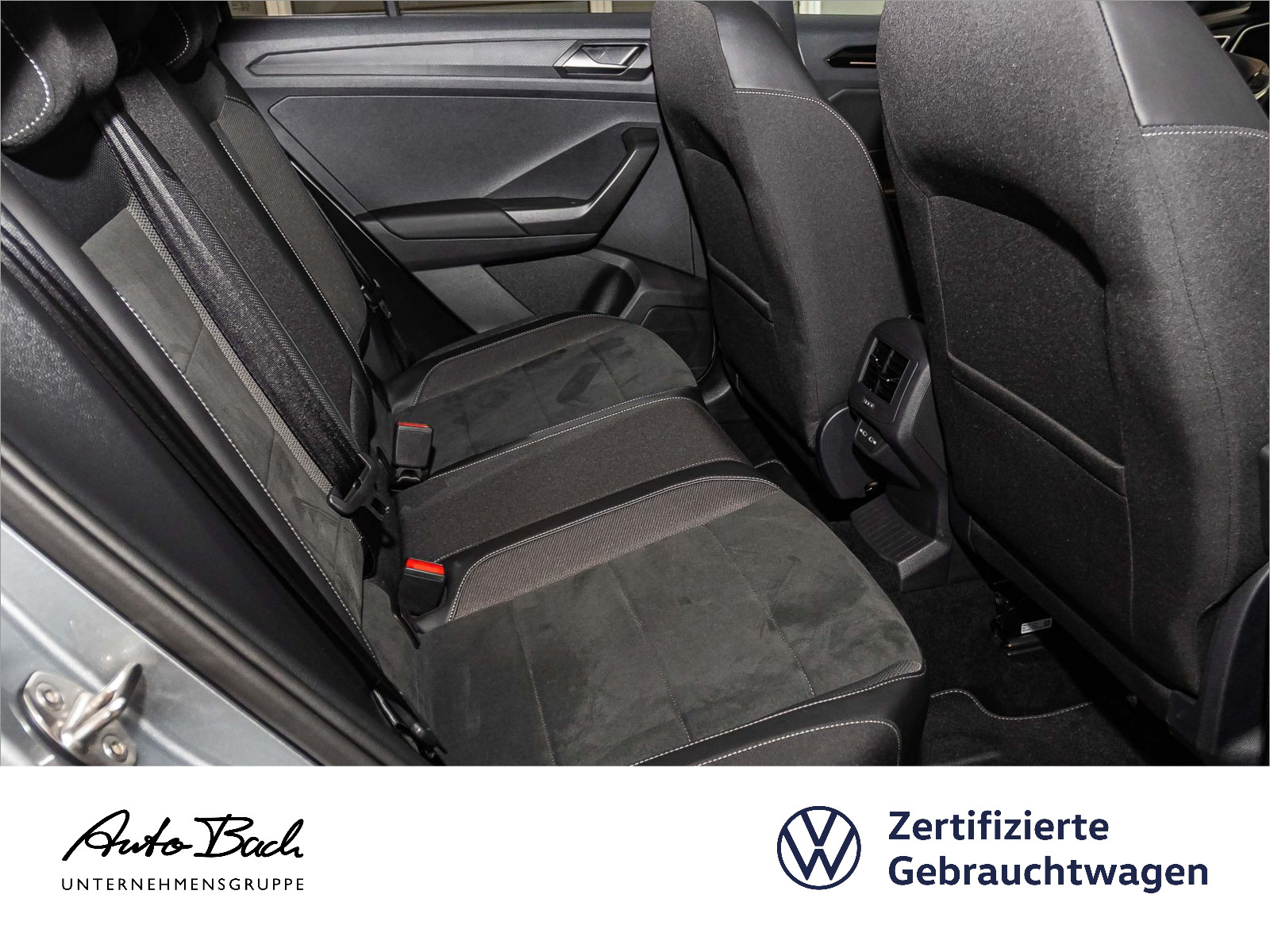 Volkswagen T-Roc R-Line 1.5TSI DSG Navi LED ACC EPH AHK