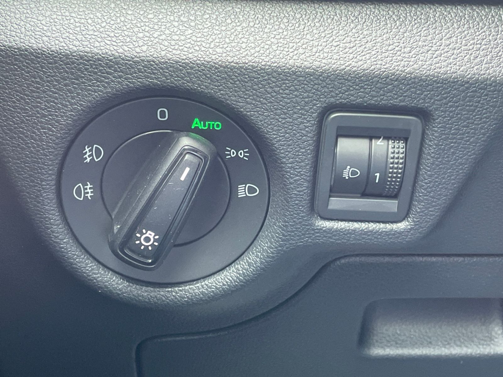 Skoda Scala 1,0 TSI Cool Plus LED Car Play Sitzhzg EPH