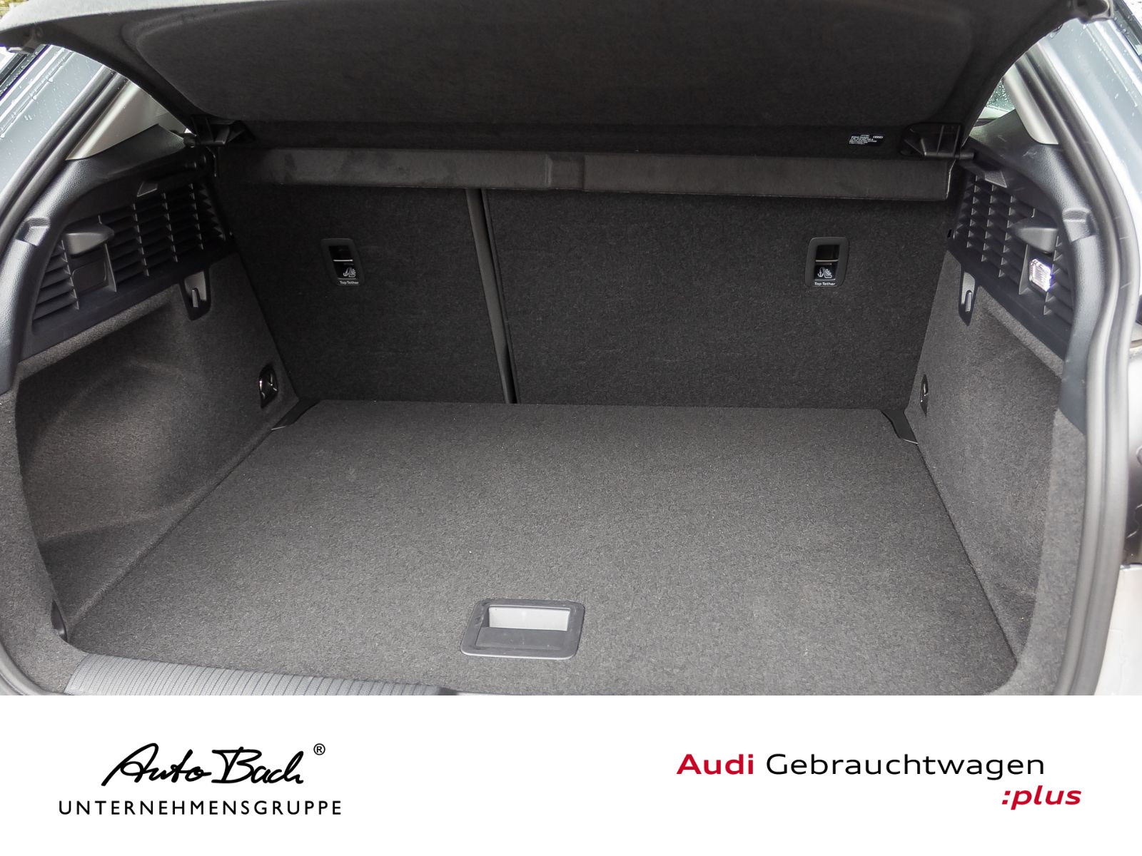 Audi Q2 advanced 30TFSI LED CarPlay Sportsitze EPH