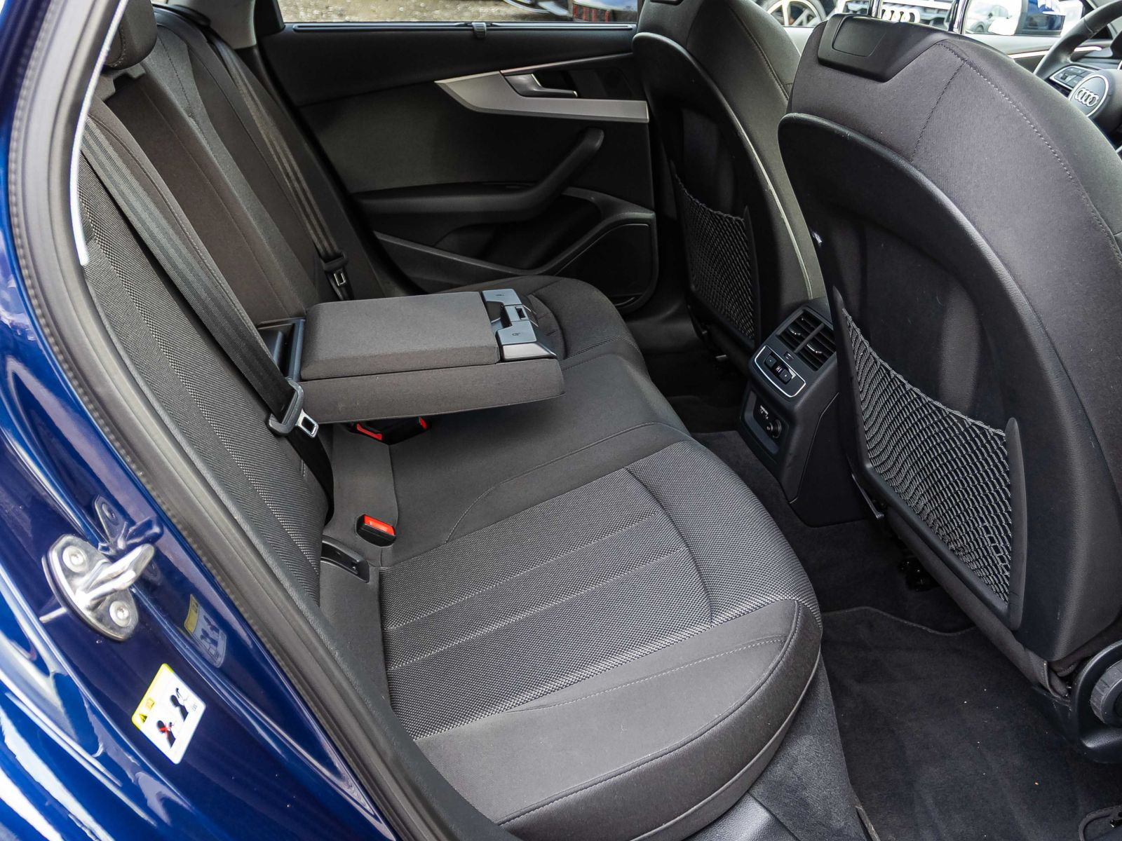 Audi A4 Avant 35TDI Stronic Navi LED EPH Virtual AHK