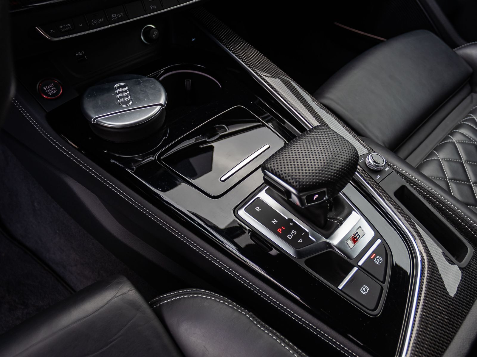 Audi S4 Avant TDI Navi LED B&O GRA CarPlay EPH AHK