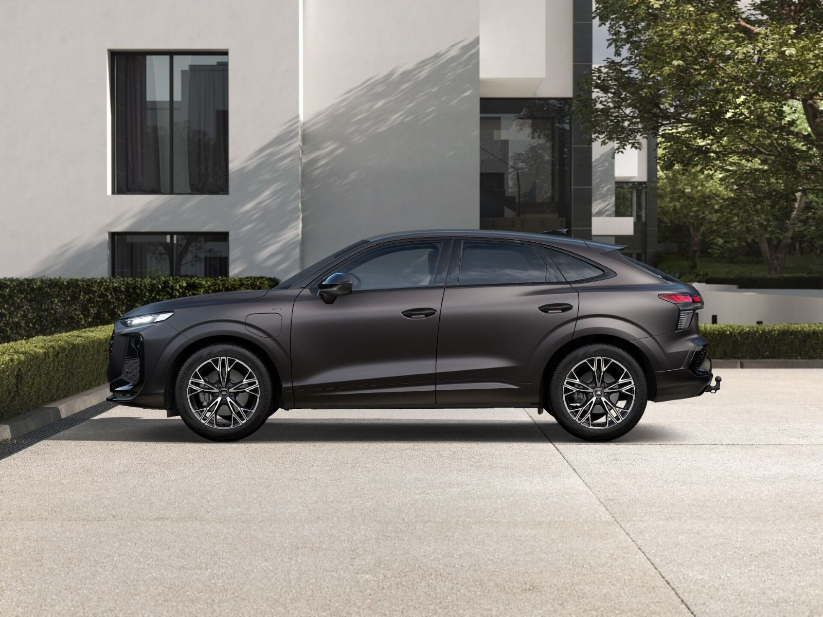 Audi Q3 Sportback S-Line e-hybrid TECH-Pro MATT Matrix 19" AHK 0,5%