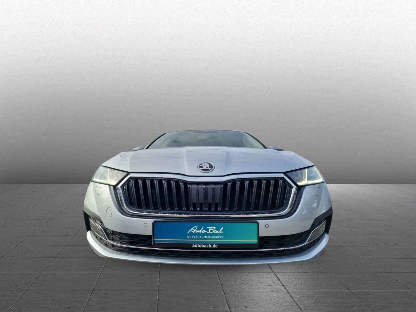 Skoda Octavia Combi Style 2.0TDI DSG Navi LED ACC AHK