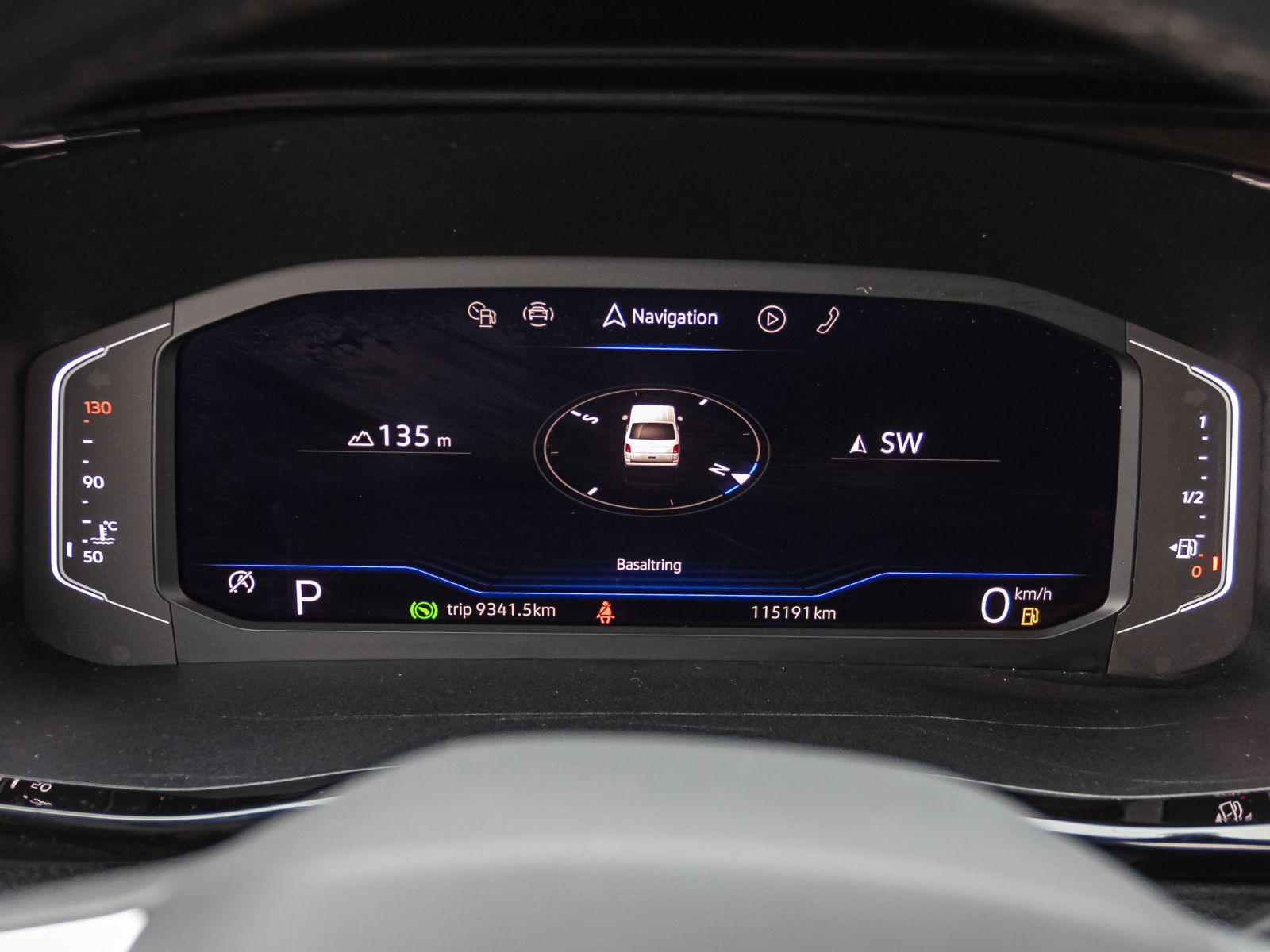 Volkswagen T6.1 Multivan Comfortline 2.0TDI DSG Navi LED ACC AHK