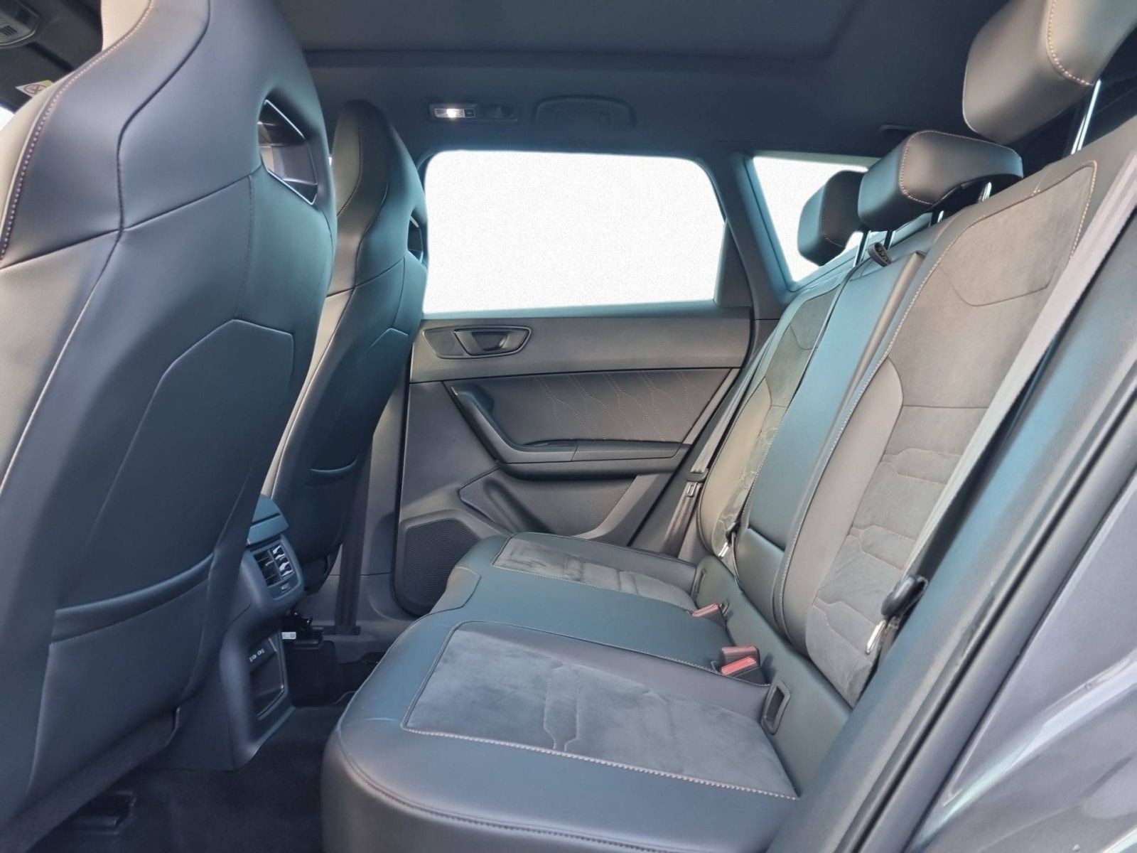 Seat Ateca Edition VZ 2.0 TSI DSG 4Drive AKRAPOVIC