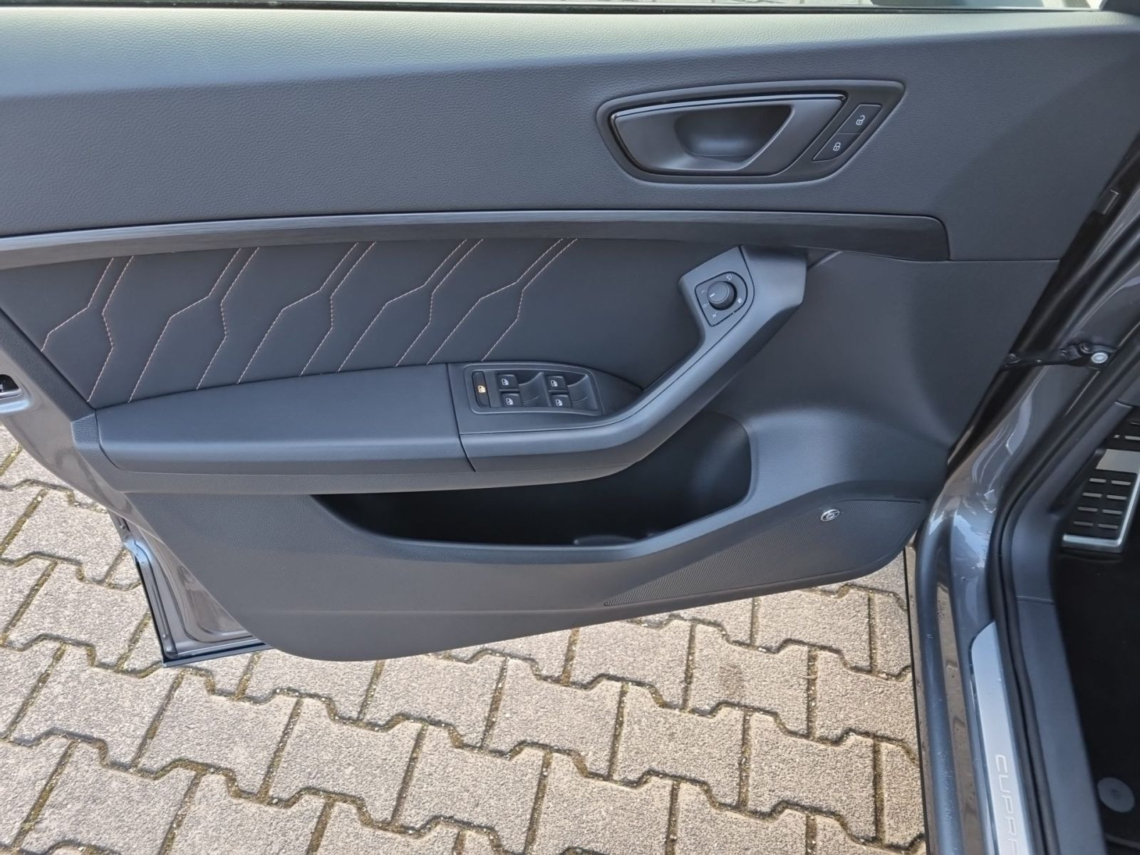 Seat Ateca Edition VZ 2.0 TSI DSG 4Drive AKRAPOVIC