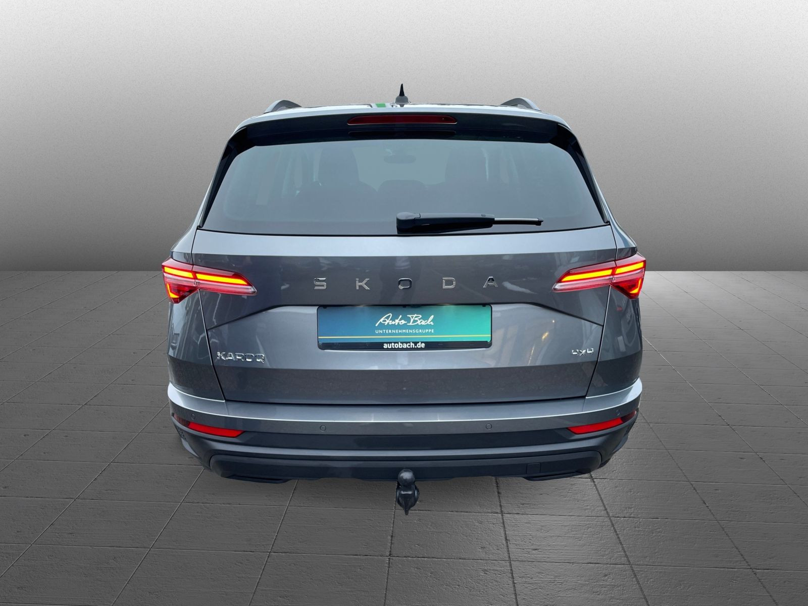 Skoda Karoq Tour 2.0 TDI 4x4 DSG Panorama 360°Kamera Navi