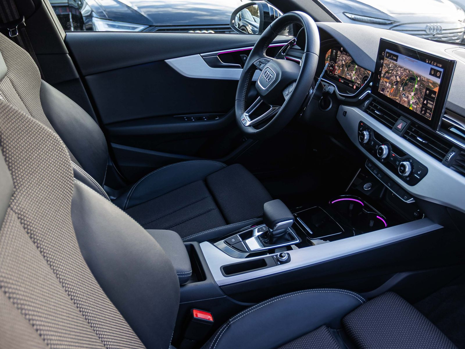 Audi A4 Avant S Line 35TFSI Stronic Navi LED ACC AHK