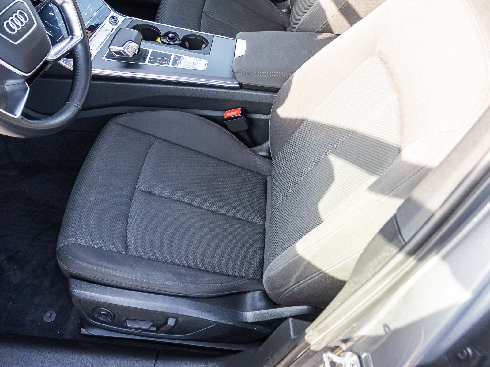 Audi A6 40TDI qu Stronic Navi LED Panorama CarPlay GRA
