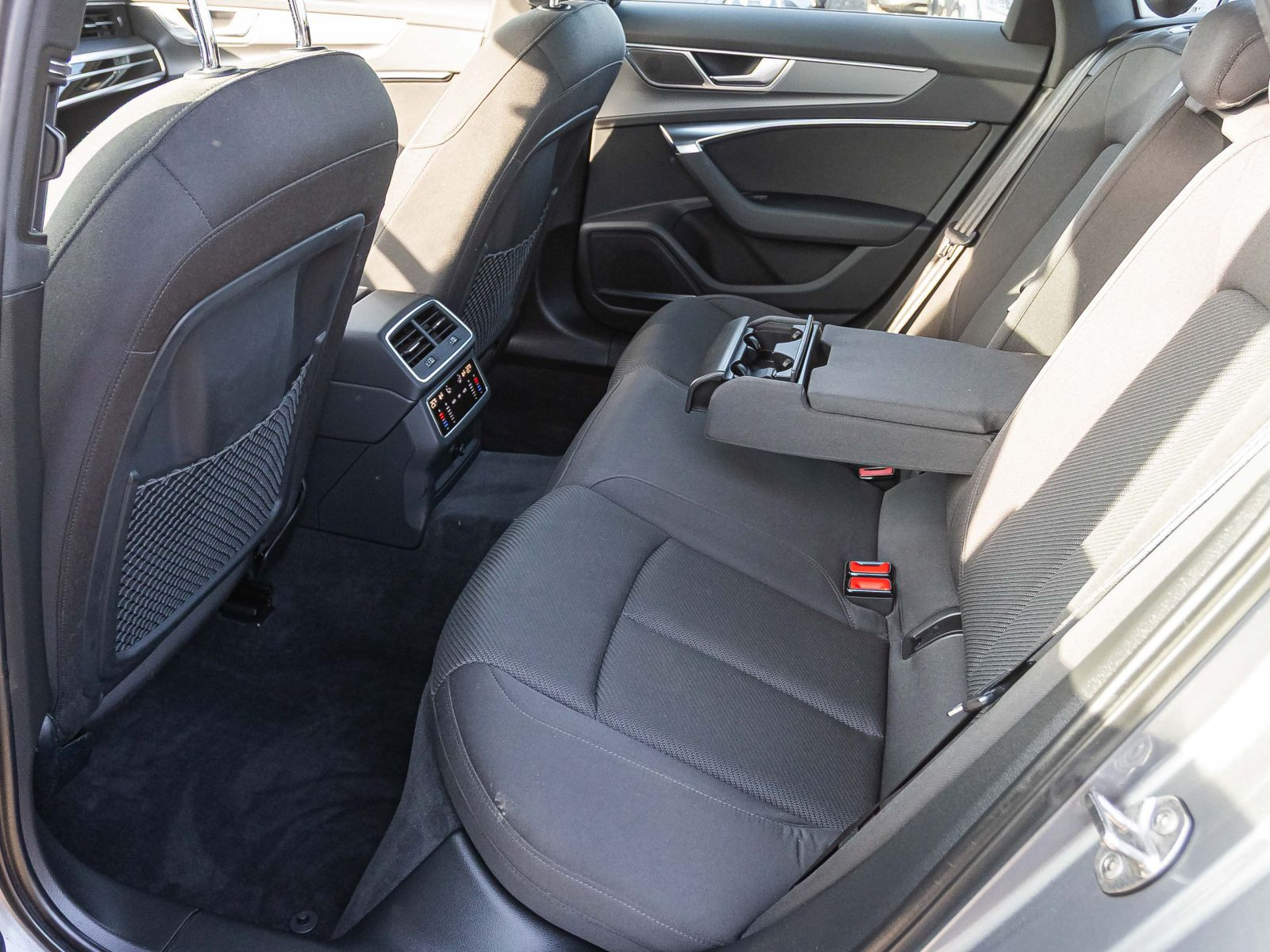 Audi A6 40TDI qu Stronic Navi LED Panorama CarPlay GRA