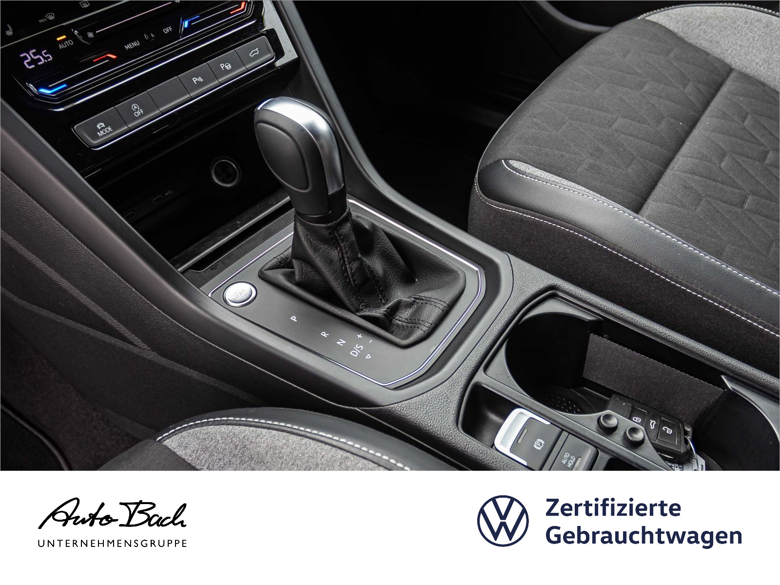 Volkswagen Touran Comfortline 1.5TSI DSG Navi LED ACC AHK