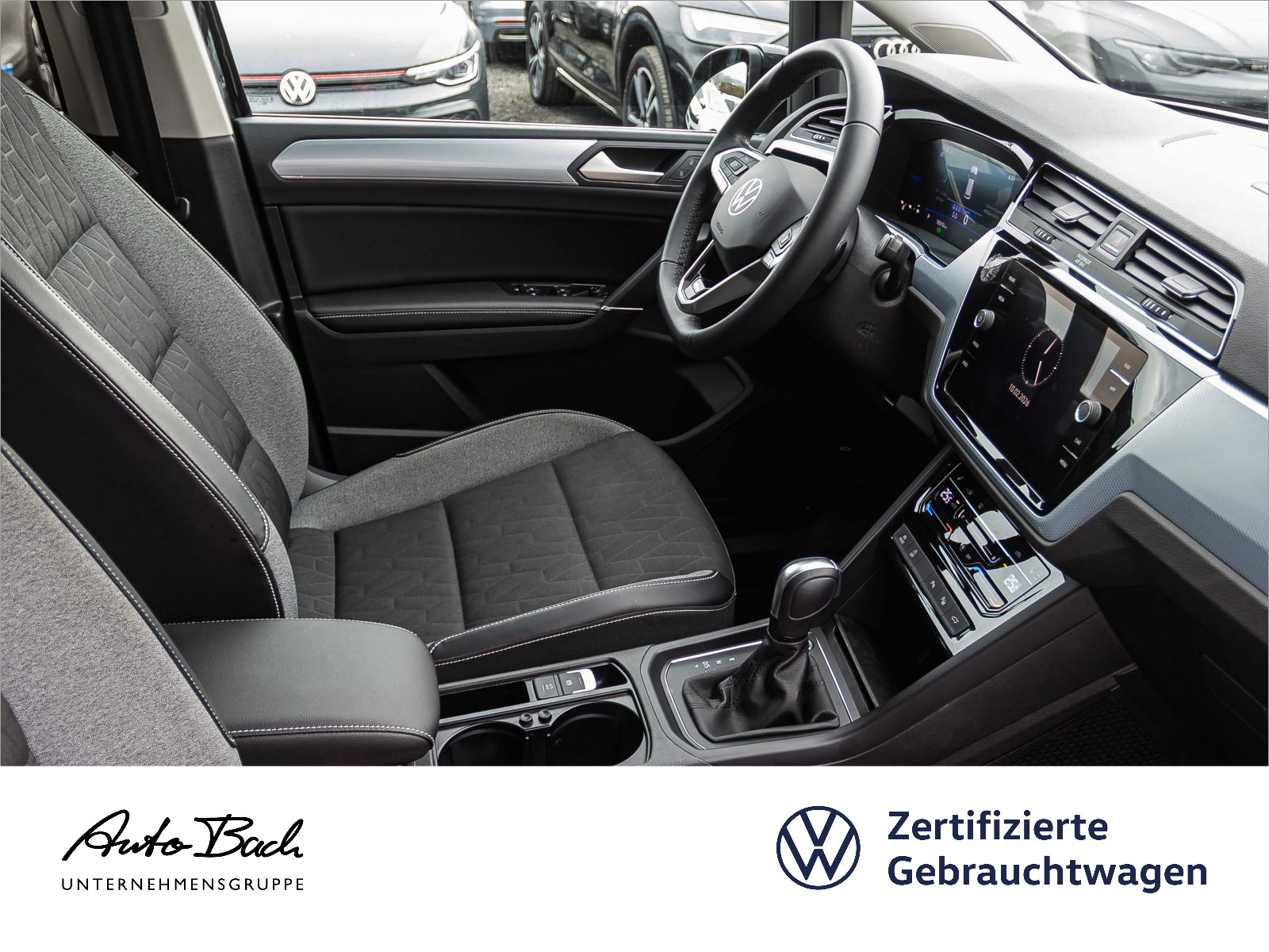 Volkswagen Touran Comfortline 1.5TSI DSG Navi LED ACC AHK