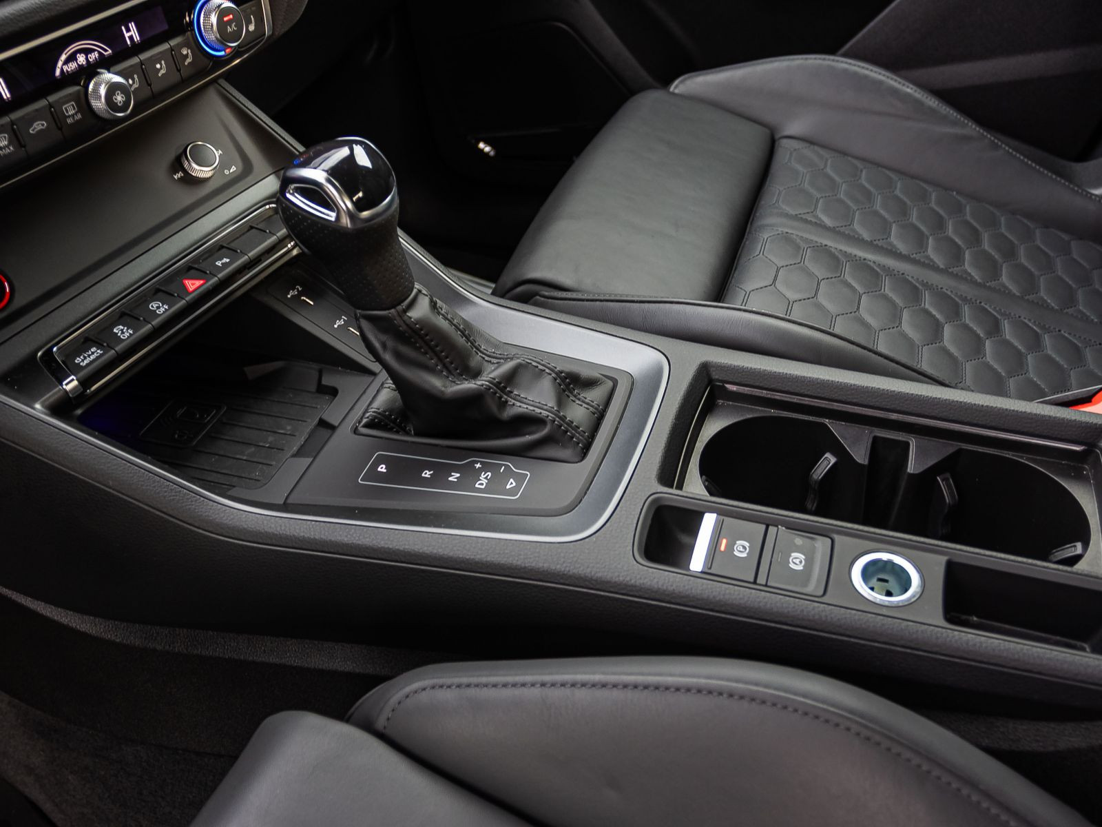 Audi RS Q3 Navi LED CarPlay ACC EPH AHK