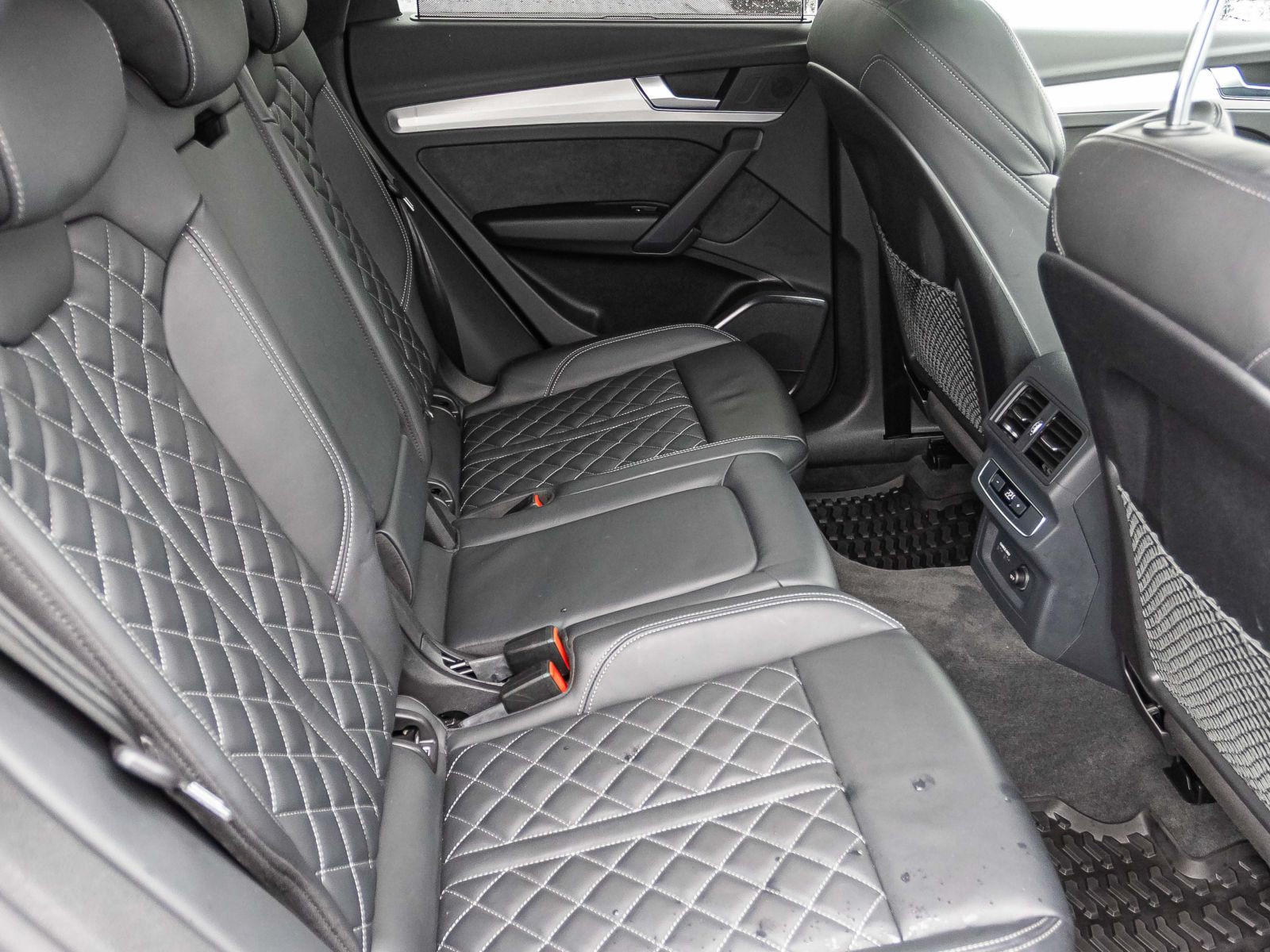 Audi Q5 S line 55TFSI e qu Navi LED Luftfederung AHK