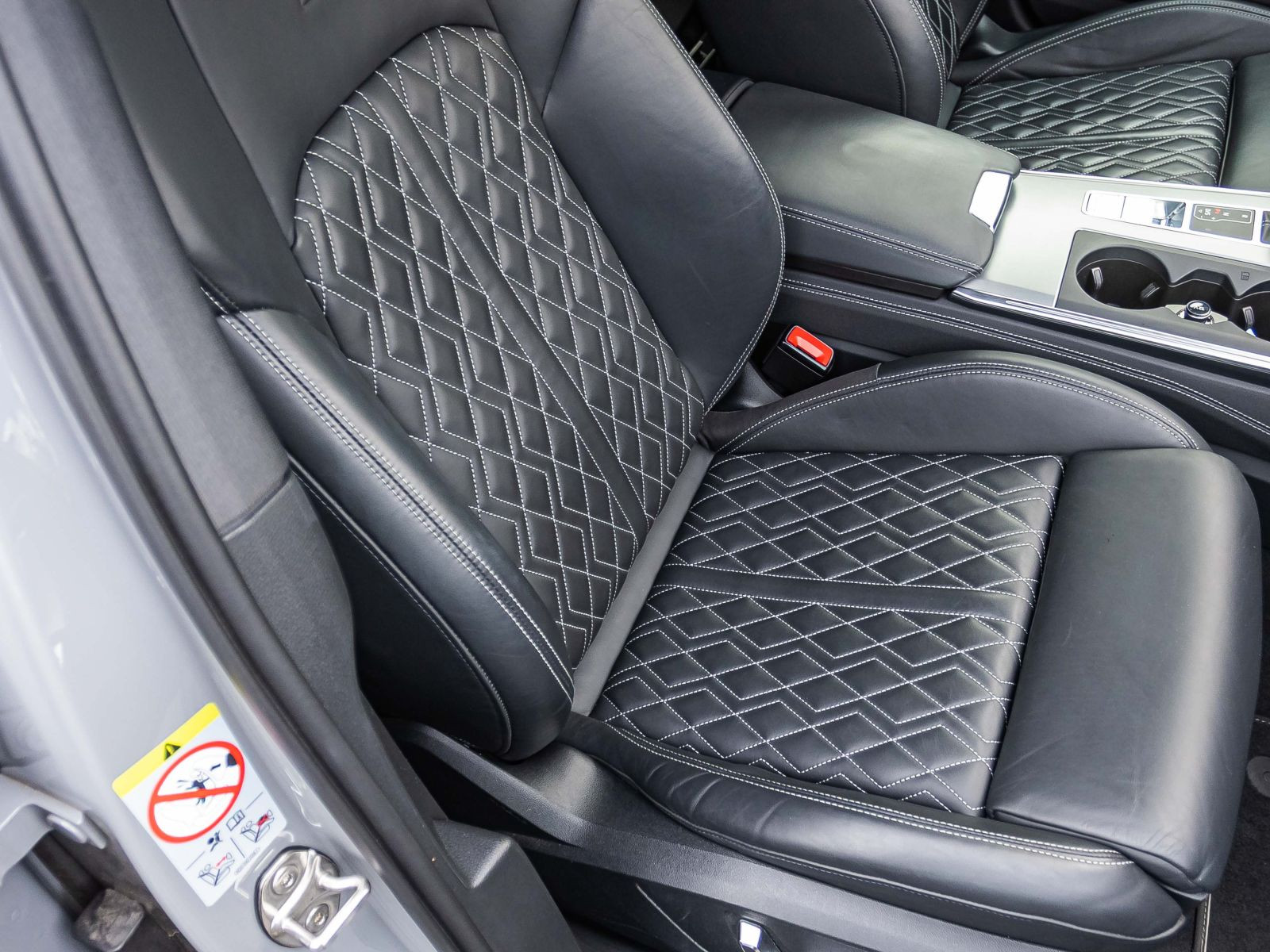 Audi A6 Avant TFSI e S line Navi LED Standklima B&O ACC