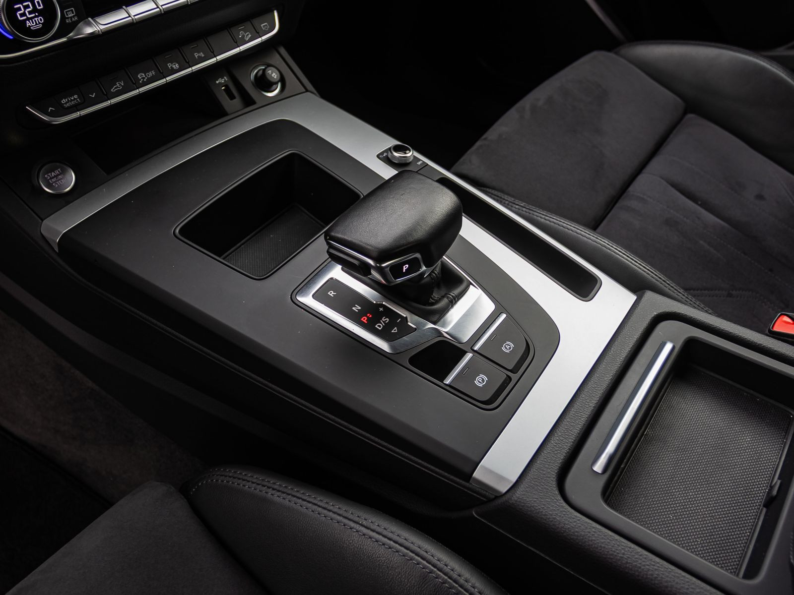 Audi Q5 Sportback advanced 50TFSI e qu Navi LED Standklima AHK