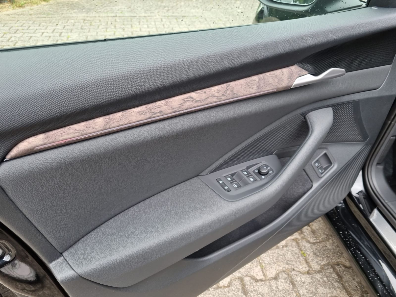 Skoda Superb Combi L&K 1,5 TSI iV DSG ACC AHK DCC LED