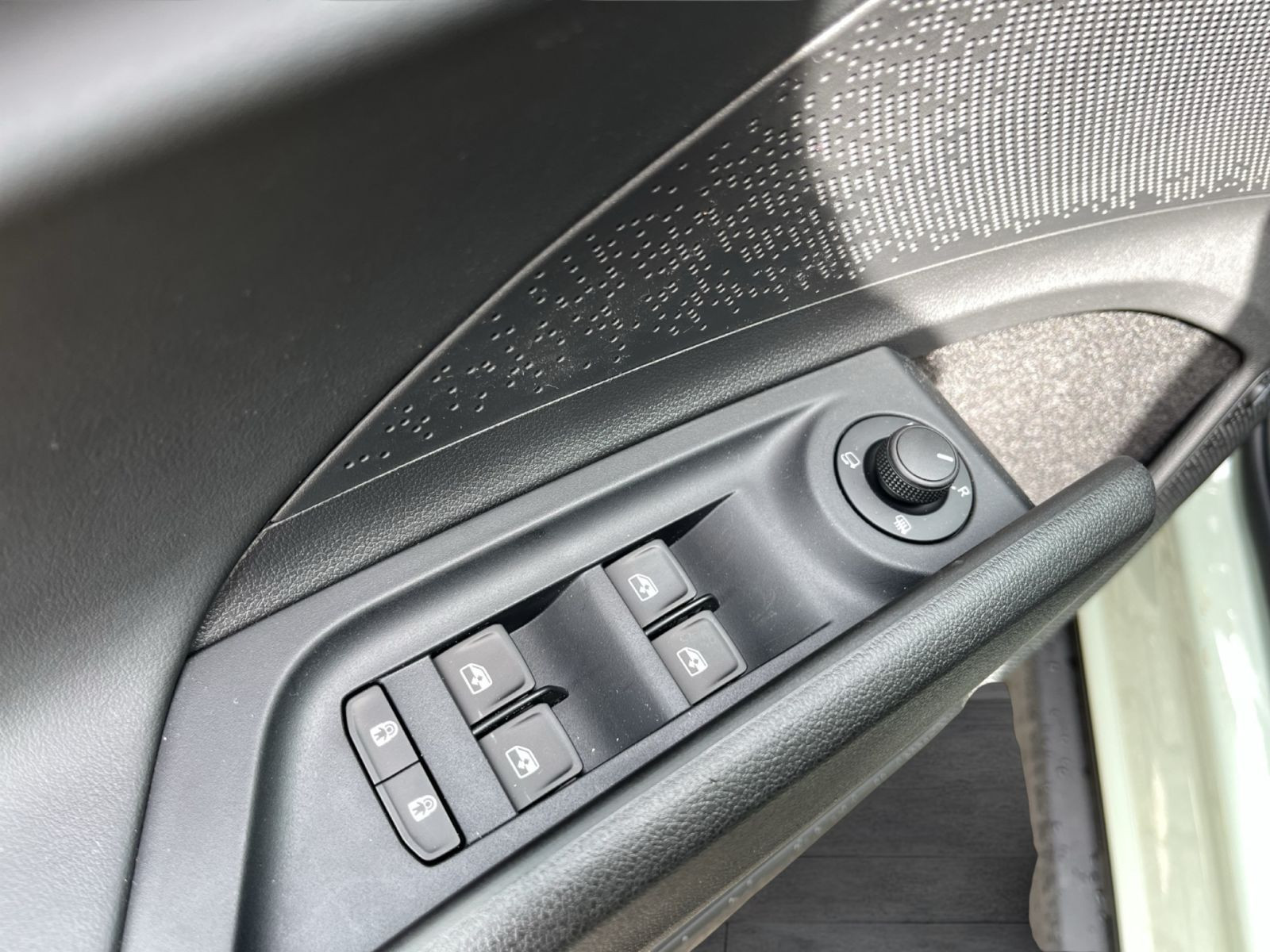 Skoda Elroq 85 Sportline ACC AHK LED Area View