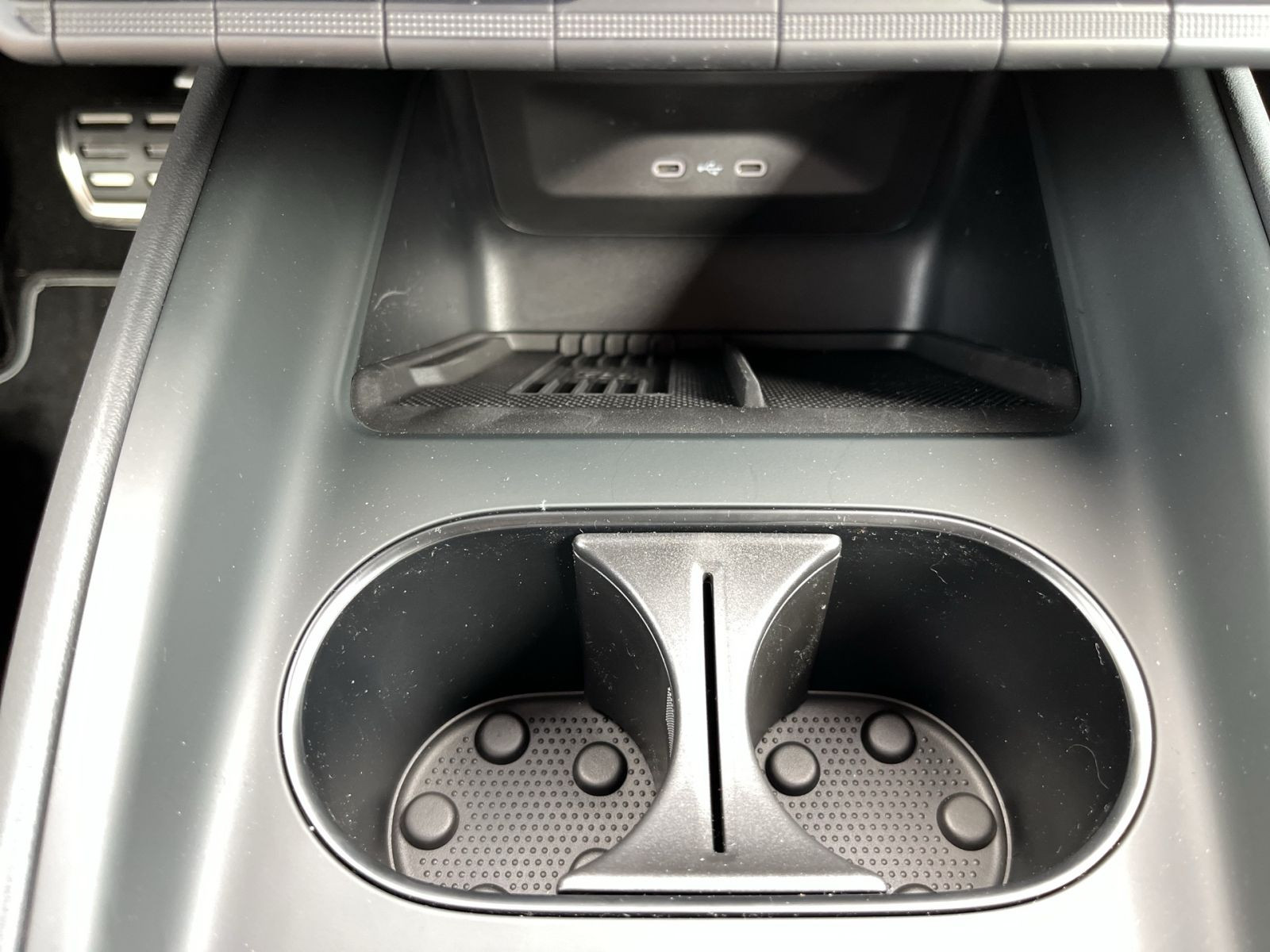 Skoda Elroq 85 Sportline ACC AHK LED Area View
