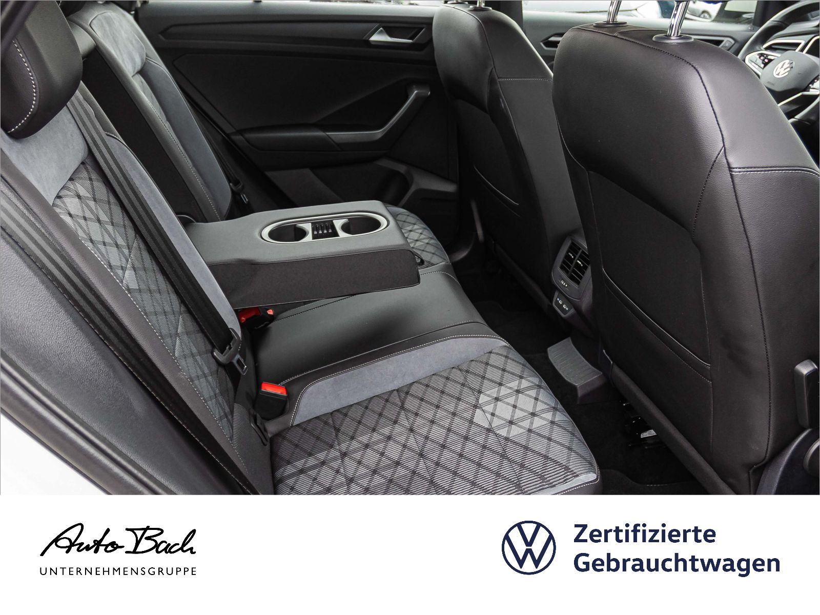 Volkswagen T-Roc R-Line 1.5TSI DSG LED ACC CarPlay EPH DAB