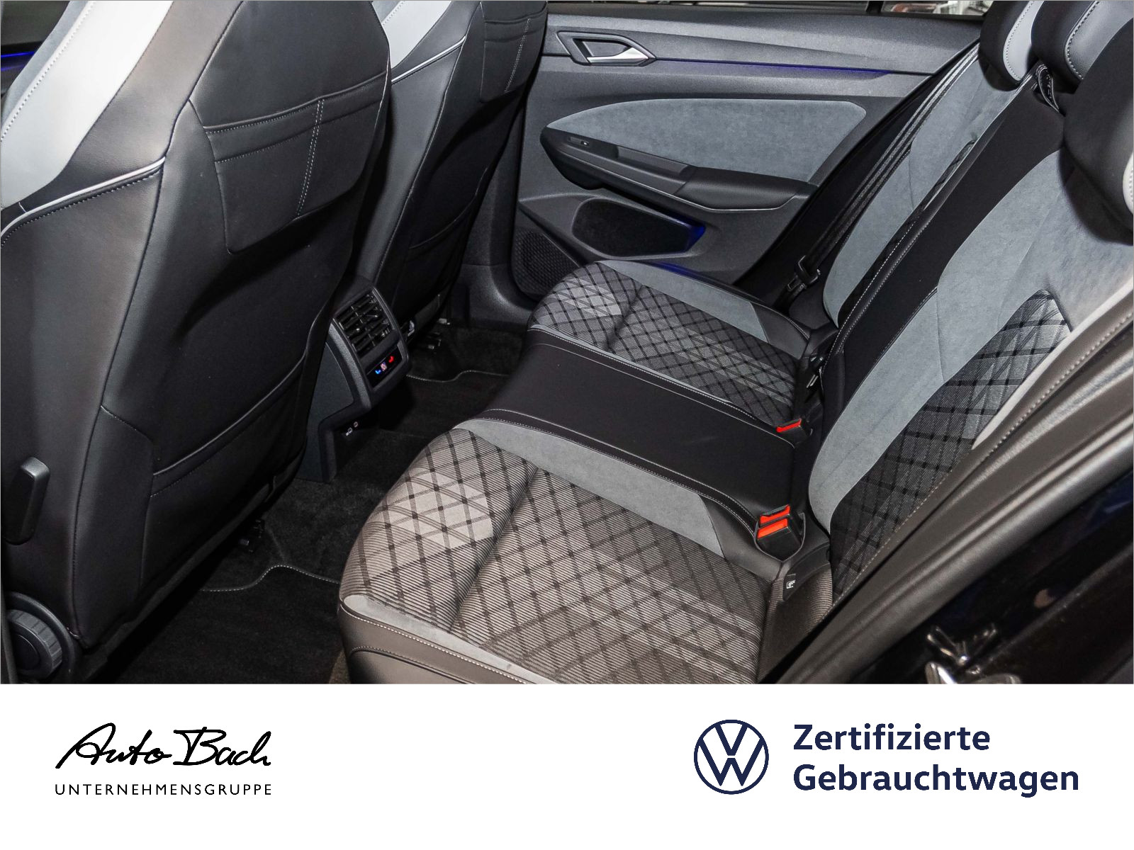 Volkswagen Golf R-Line 2.0TSI DSG Navi LED CarPlay ACC EPH