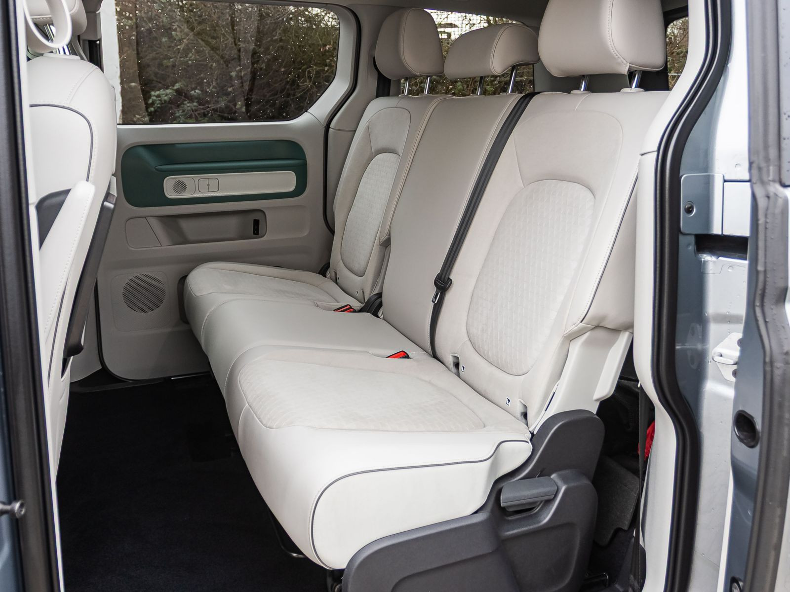 Volkswagen ID.Buzz Pro Navi LED Standklima CarPlay ACC AHK