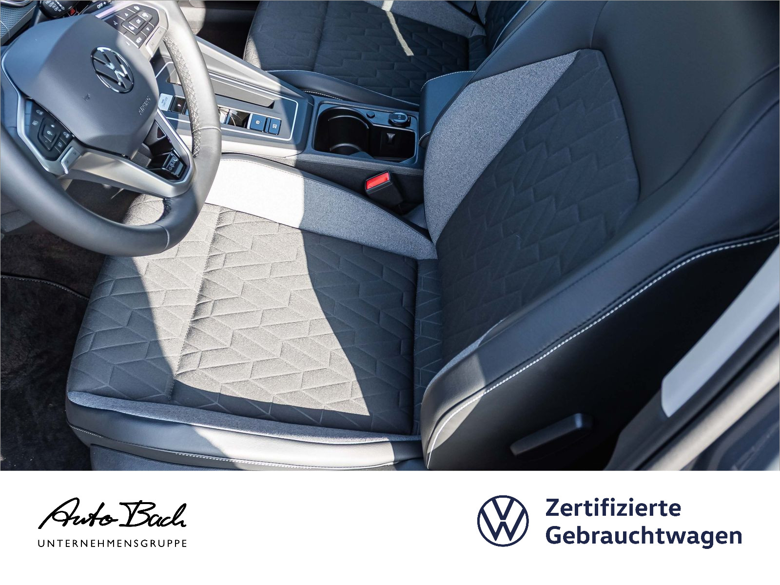 Volkswagen Golf VIII "Goal" 1.5 eTSI DSG Navi LED CarPlay ACC AHK