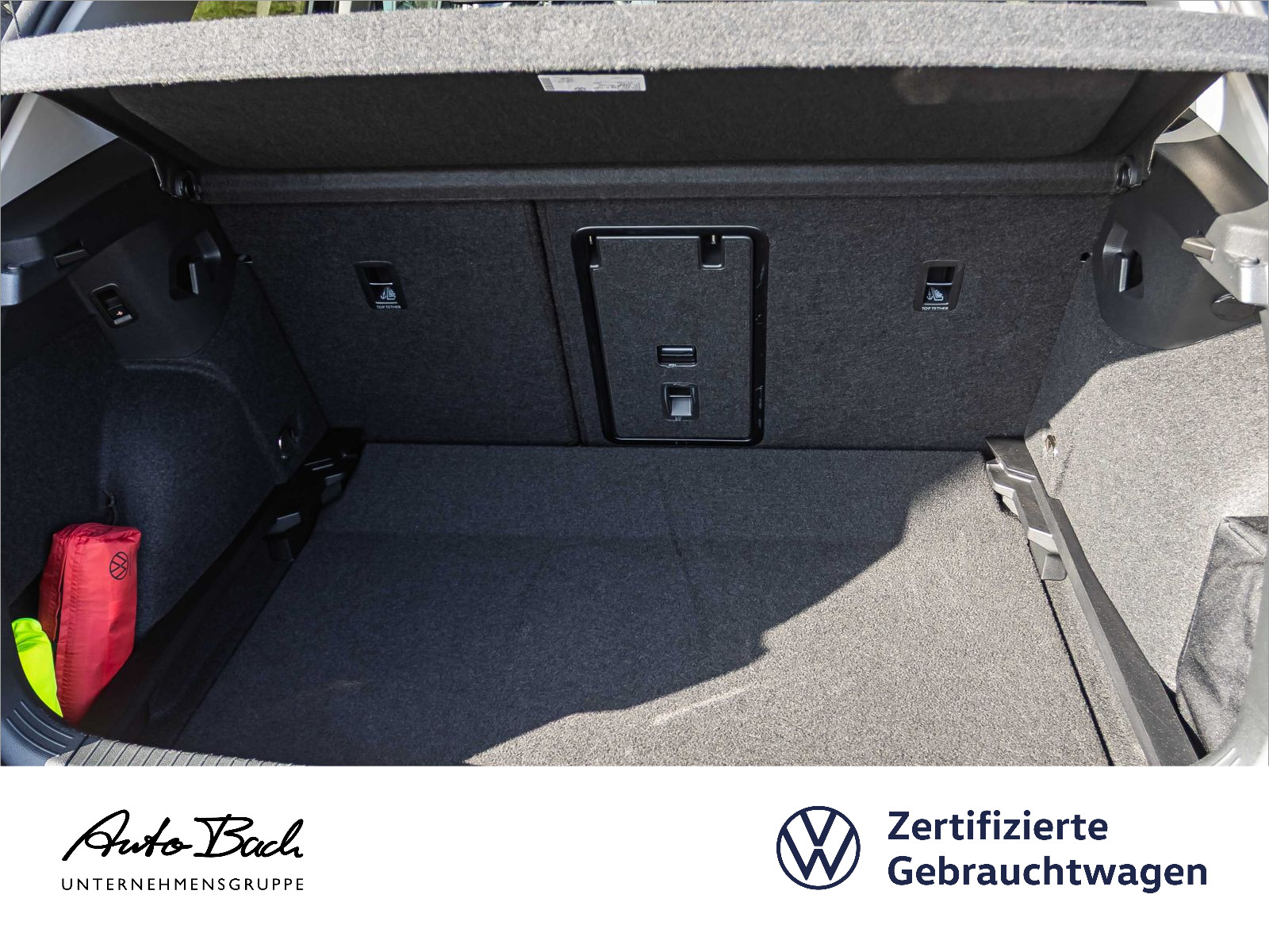 Volkswagen Golf VIII "Goal" 1.5 eTSI DSG Navi LED CarPlay ACC AHK