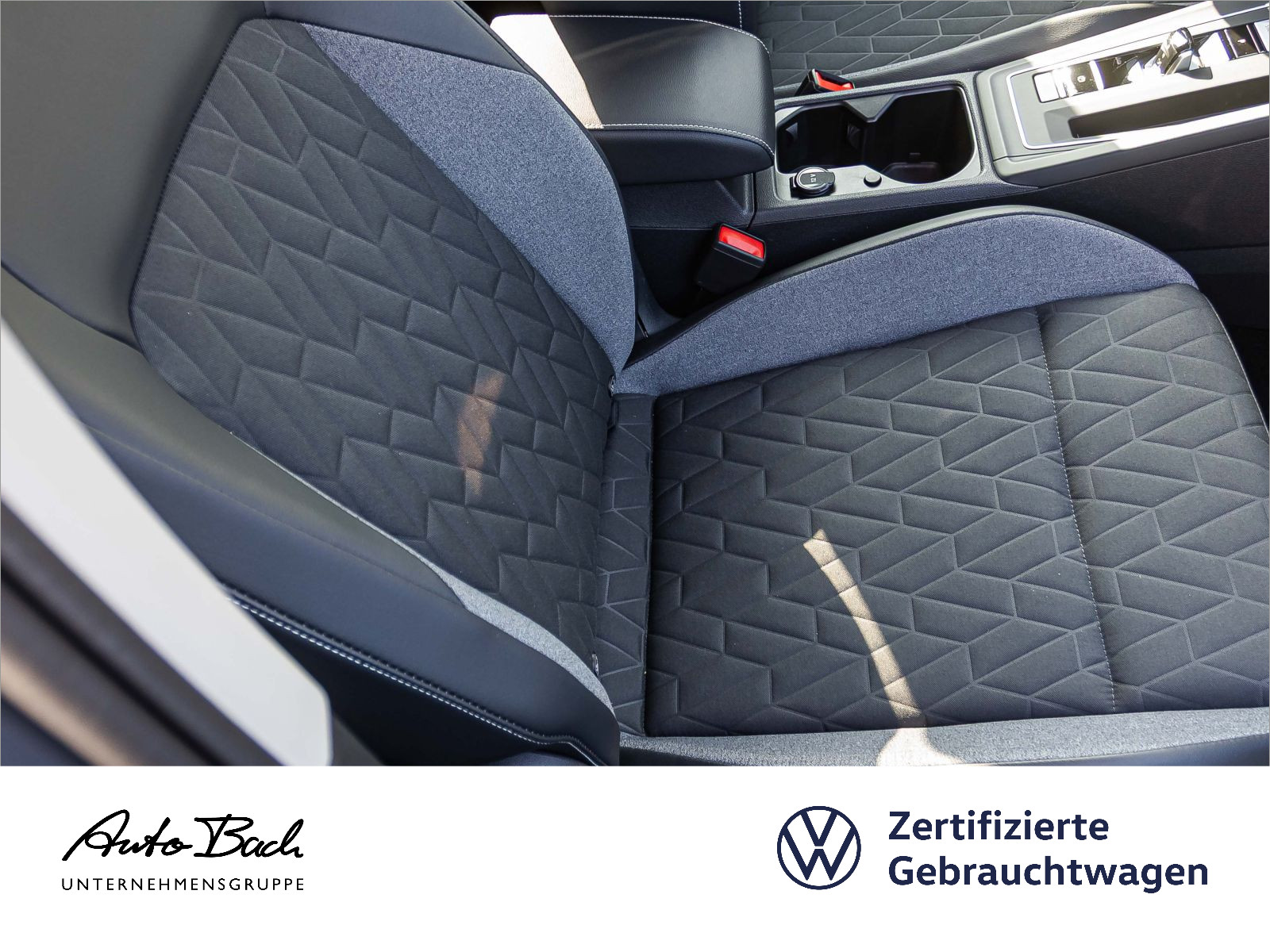 Volkswagen Golf VIII "Goal" 1.5 eTSI DSG Navi LED CarPlay ACC AHK