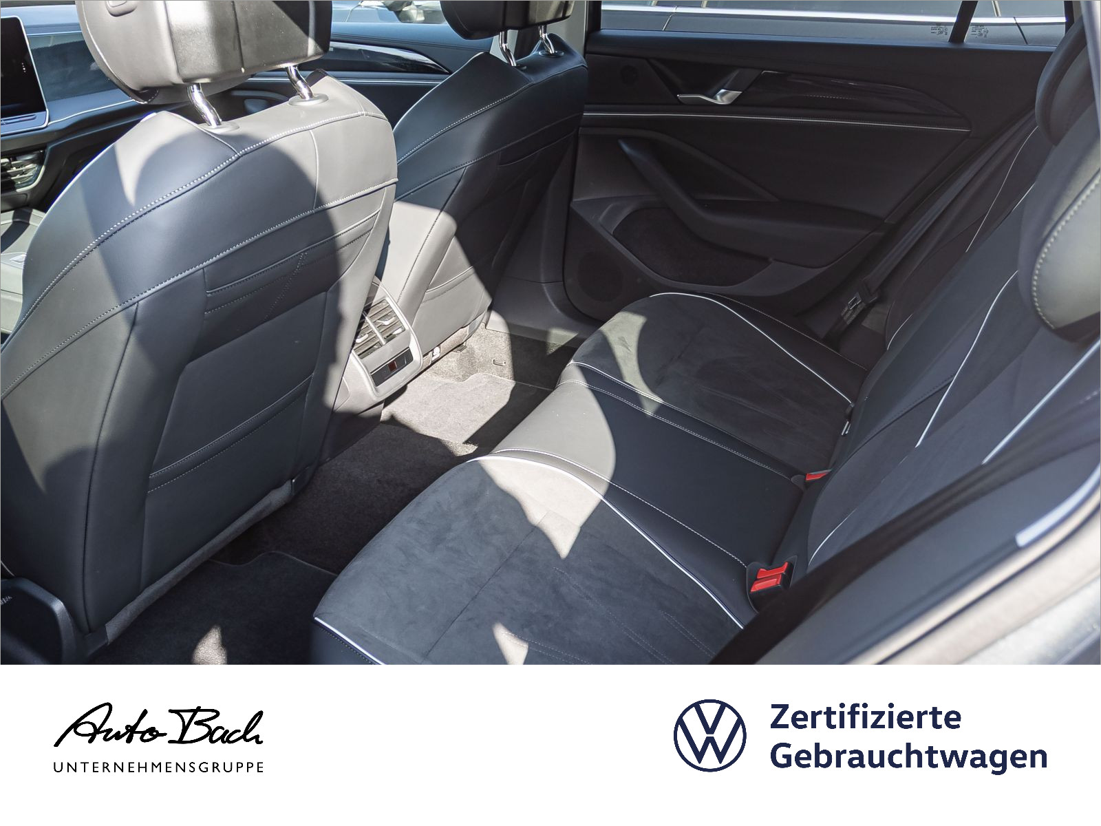 Volkswagen Passat Variant Business 1.5 eHybrid DSG Navi LED