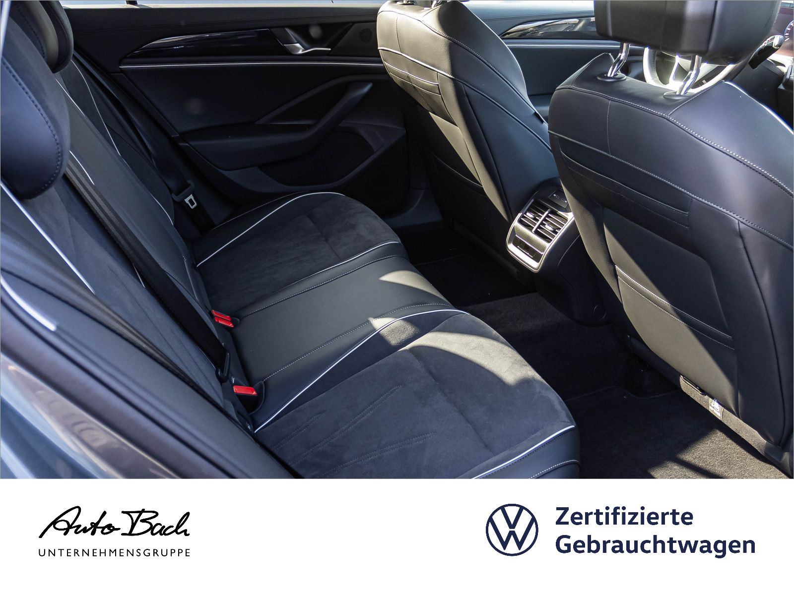 Volkswagen Passat Variant Business 1.5 eHybrid DSG Navi LED