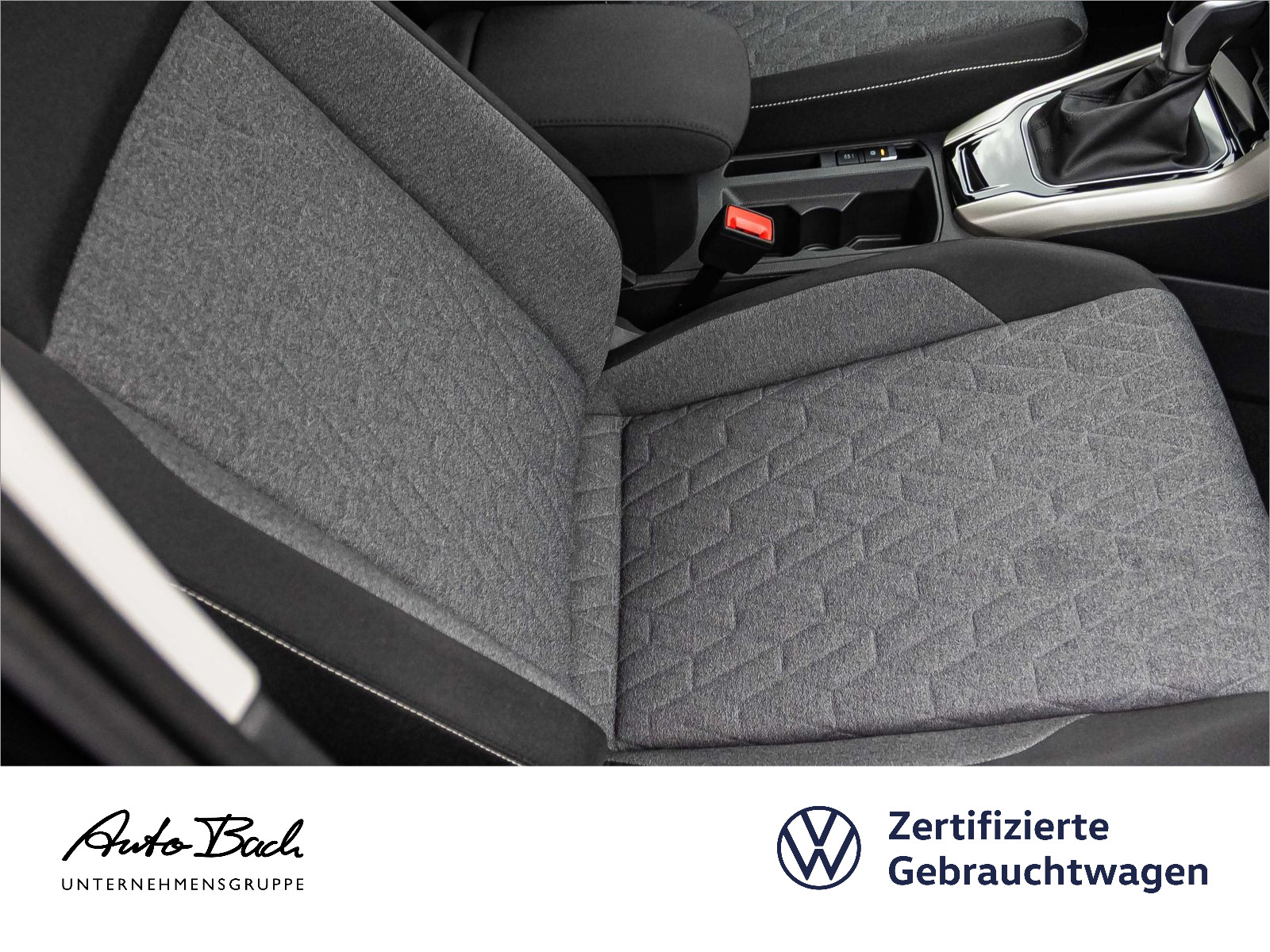 Volkswagen T-Roc Move 1.5TSI DSG Navi LED Standhzg ACC EPH