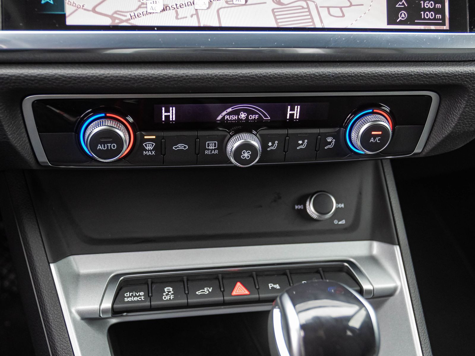 Audi Q3 Sportback S line 45TFSI e Stronic Navi LED ACC