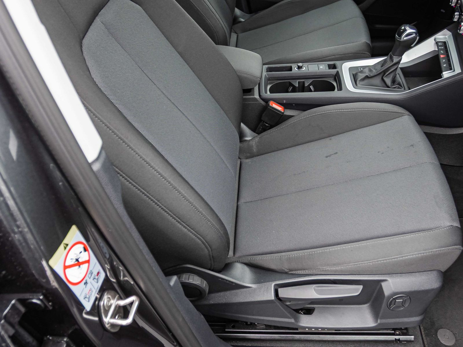 Audi Q3 Sportback S line 45TFSI e Stronic Navi LED ACC