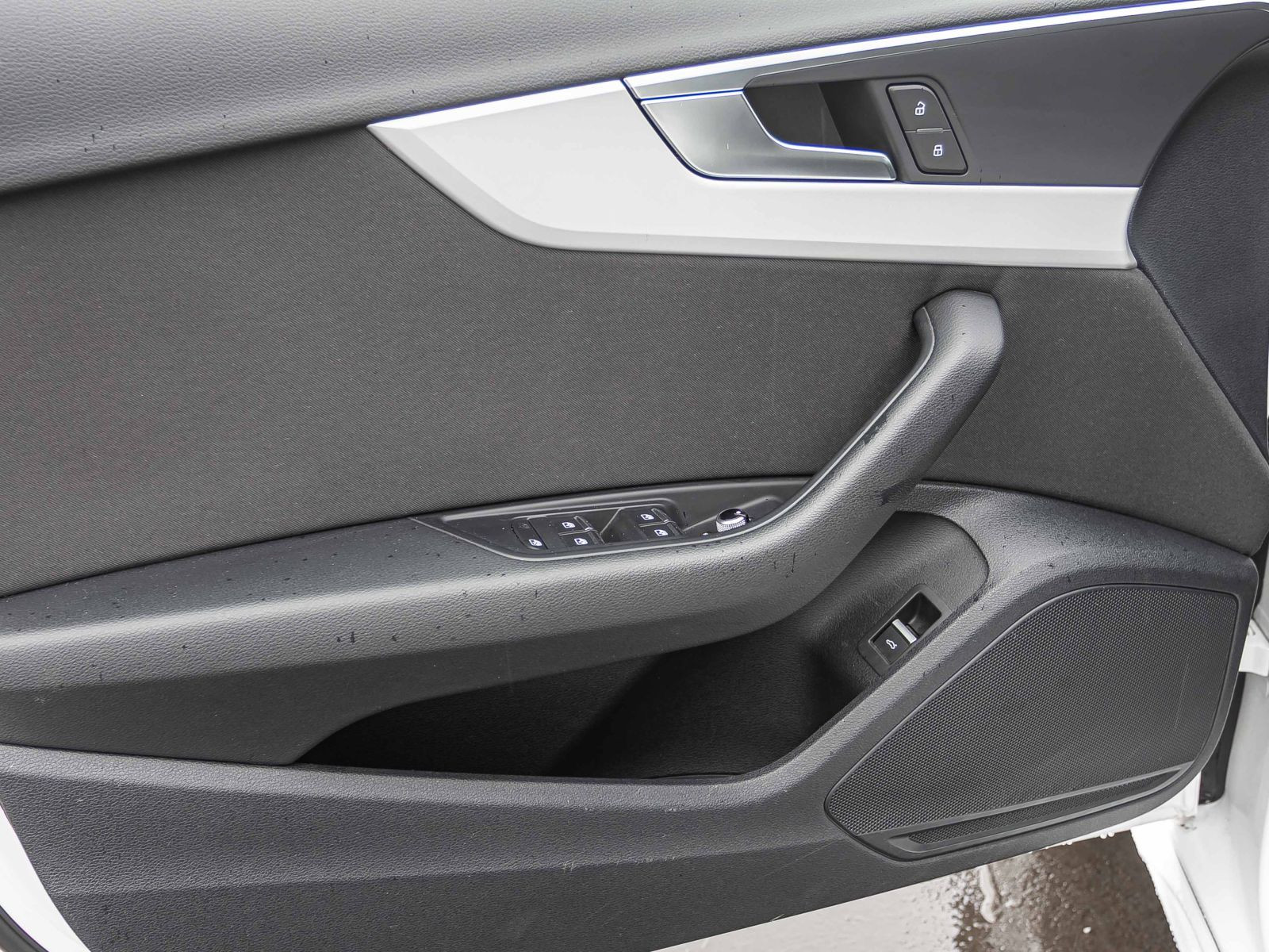 Audi A4 Avant Advanced 40TDI Stronic Navi LED ACC AHK