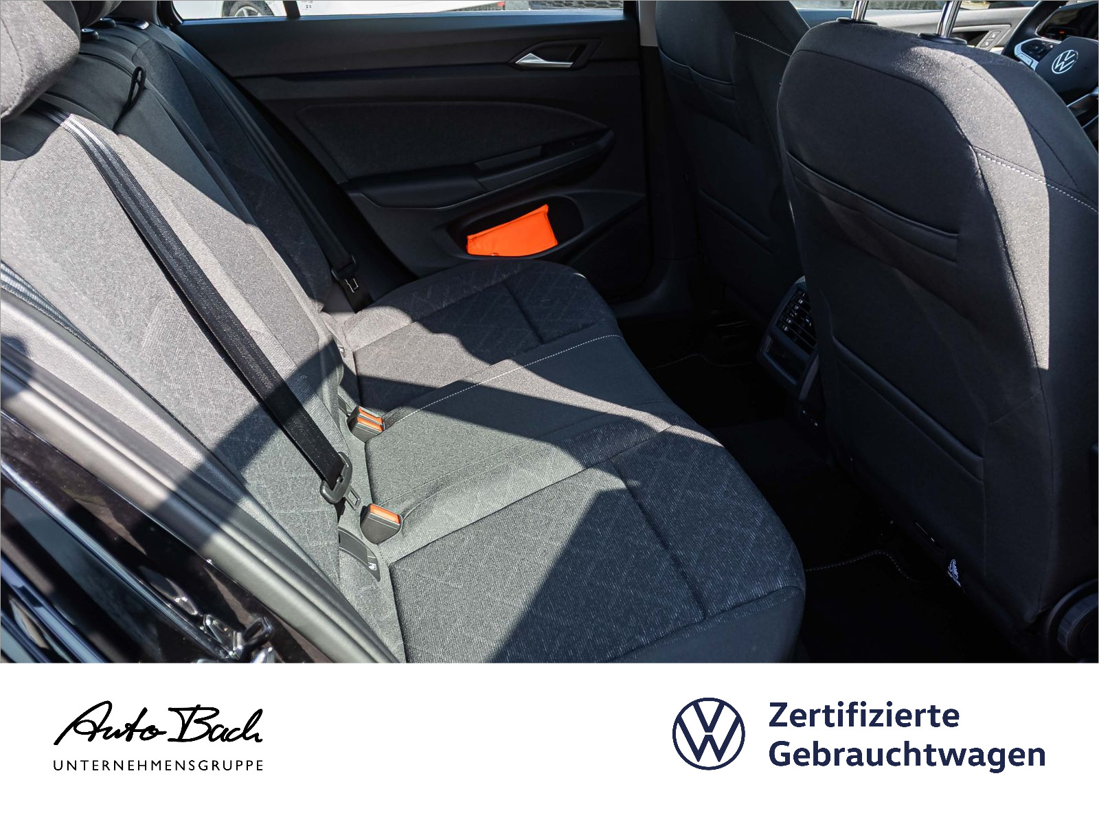 Volkswagen Golf Variant 1.5 eTSI DSG Life, Navi, LED-Plus, App-Connect, Digital Cockpit Pro